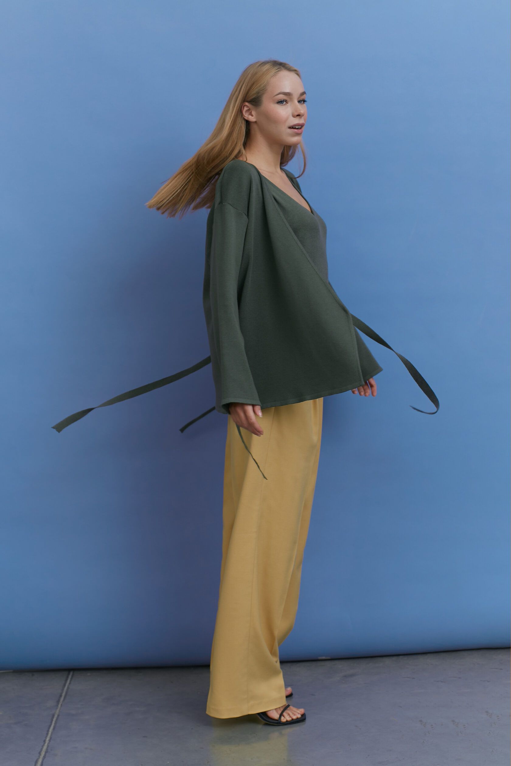 Кардиган трикотажный на завязках зеленая полынь S-L