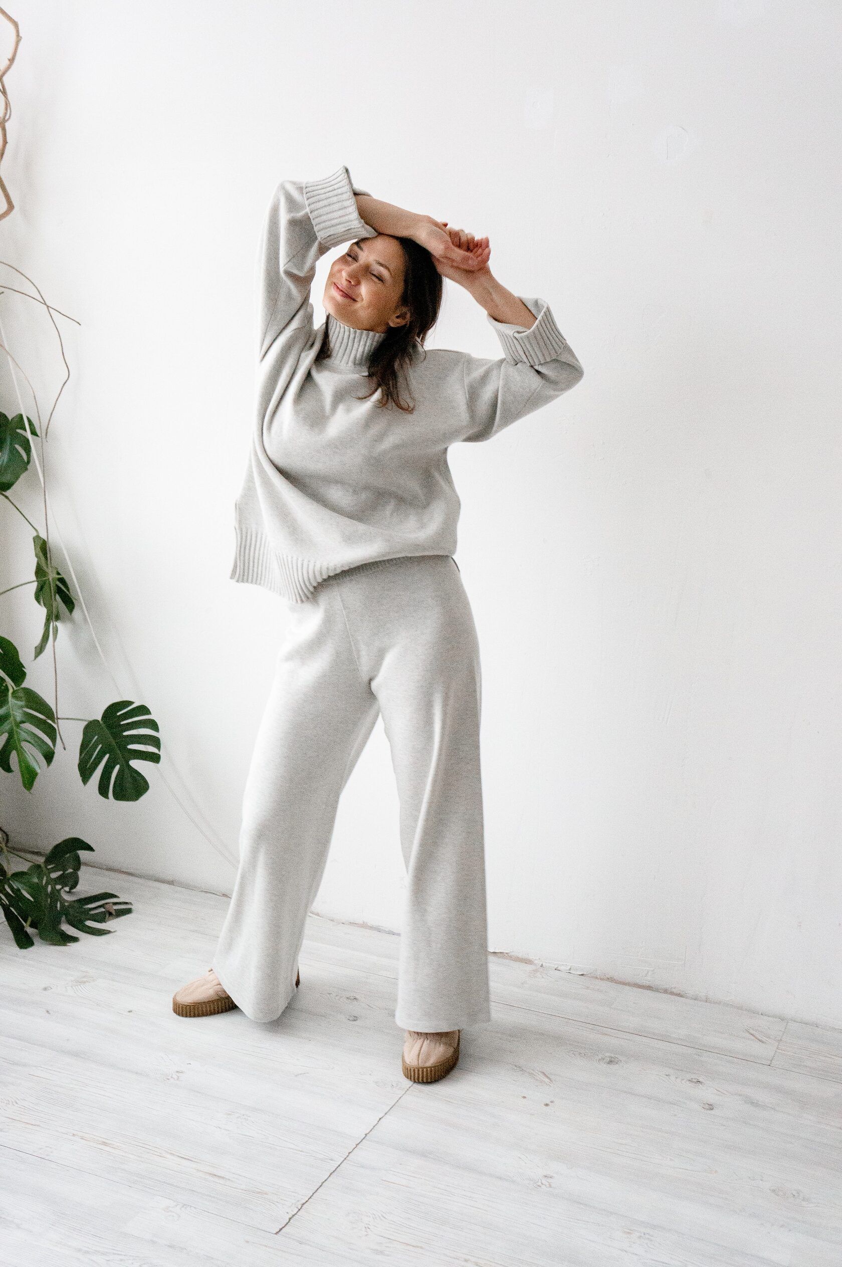 Брюки трикотаж серо-льняной S-M