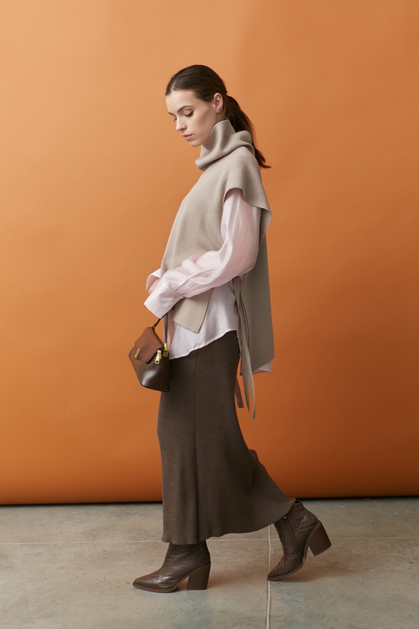 Юбка трикотажная тауп миди one size