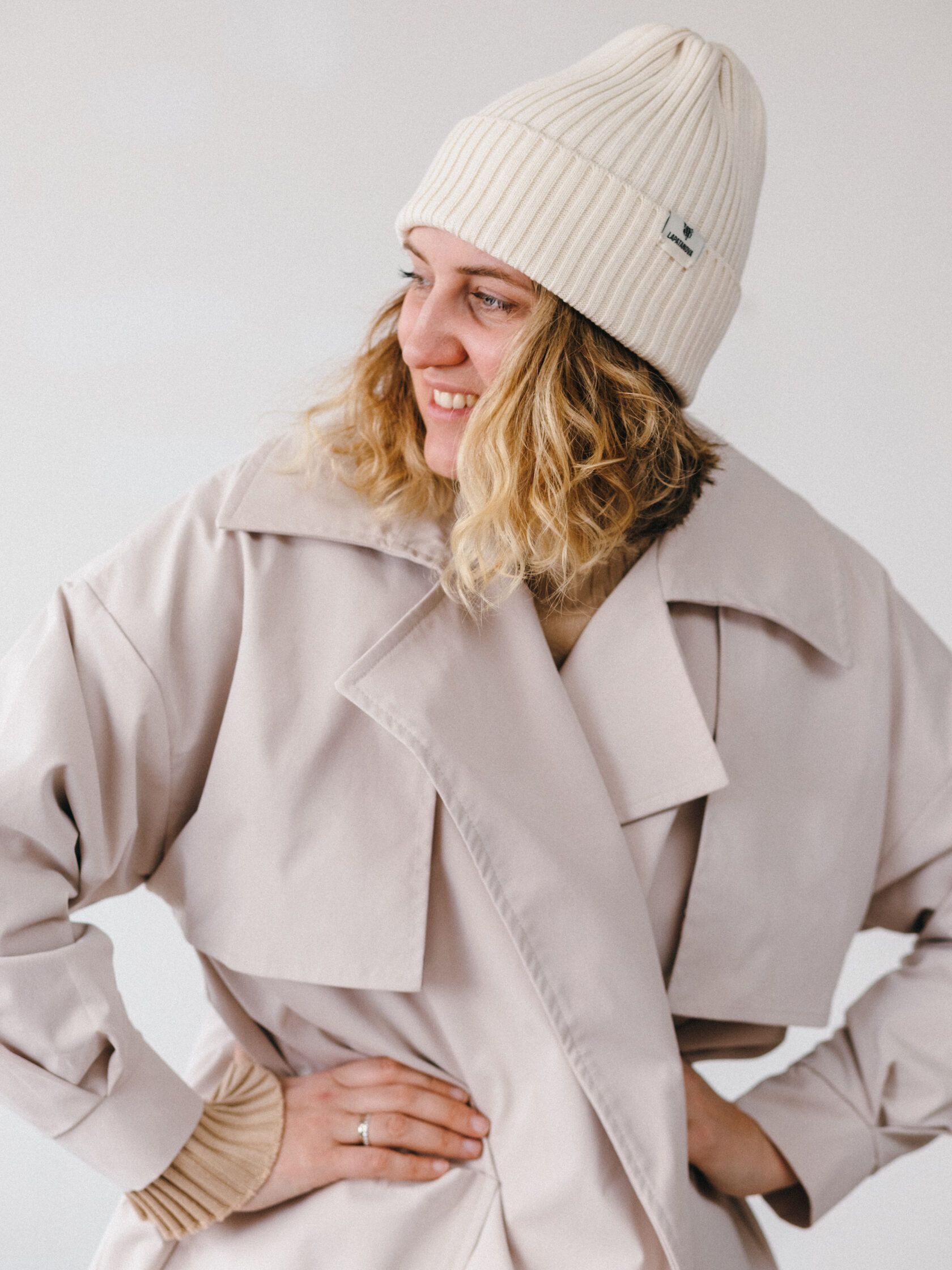 Шапка взрослая ваниль S-L