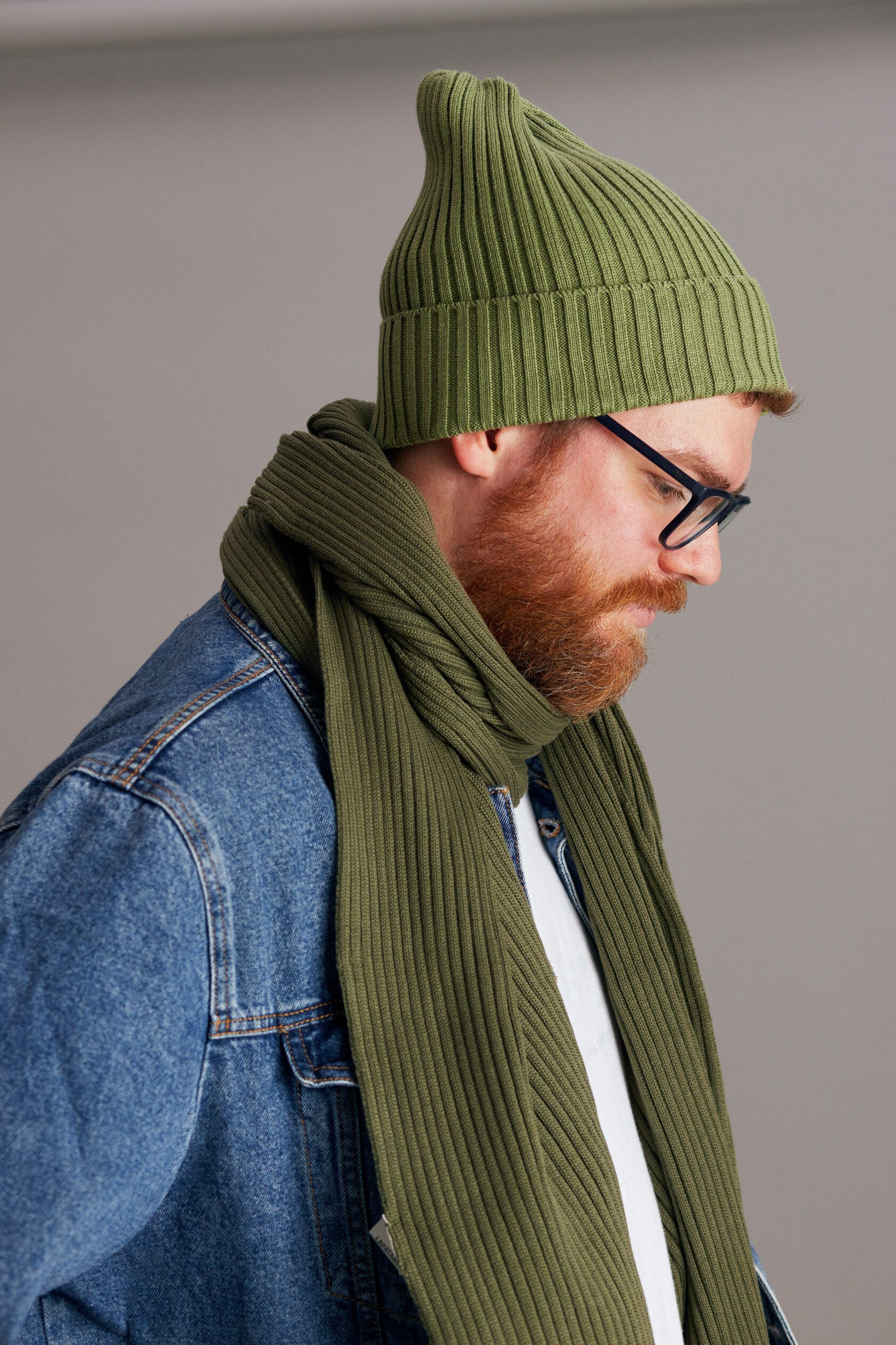 Шарф взрослый хаки undefined