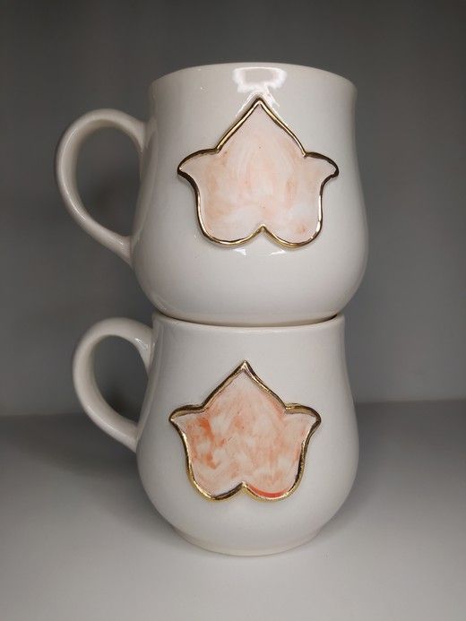 Кружка с большим оранжевым тюльпаном