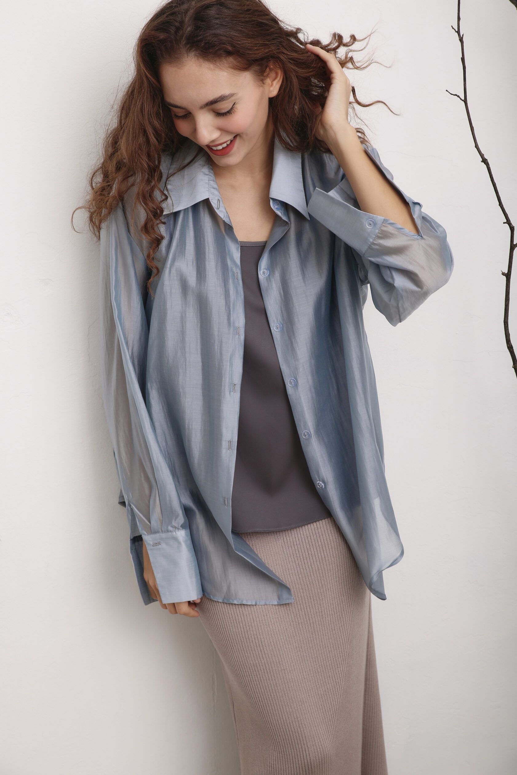 Рубашка женская из тенсела серо-голубая one size
