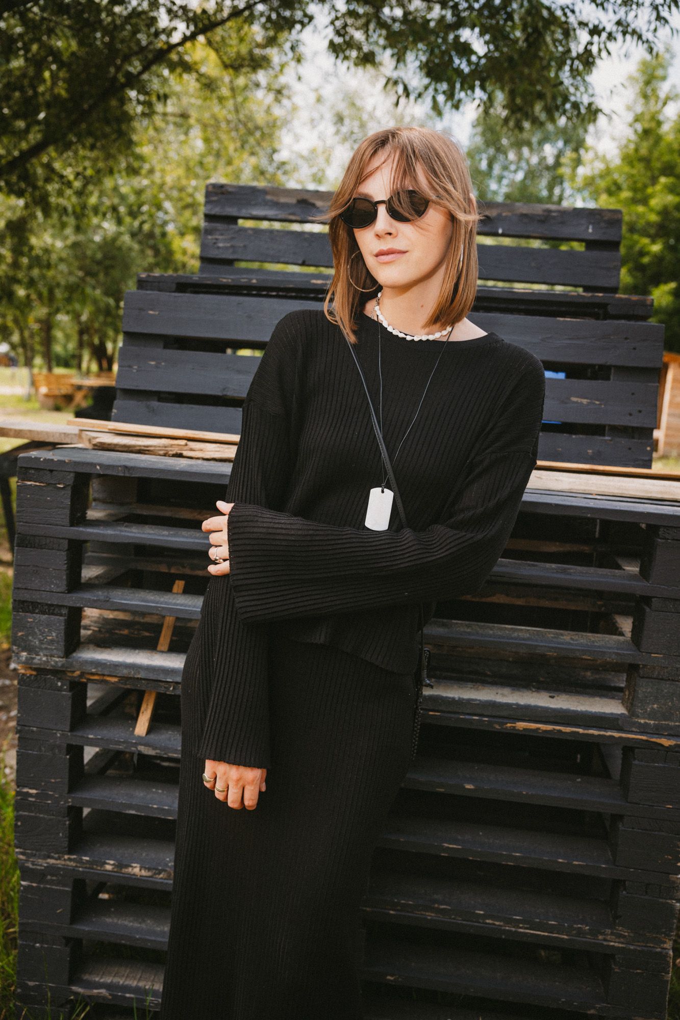 Джемпер в рубчик укороченный черный М-L