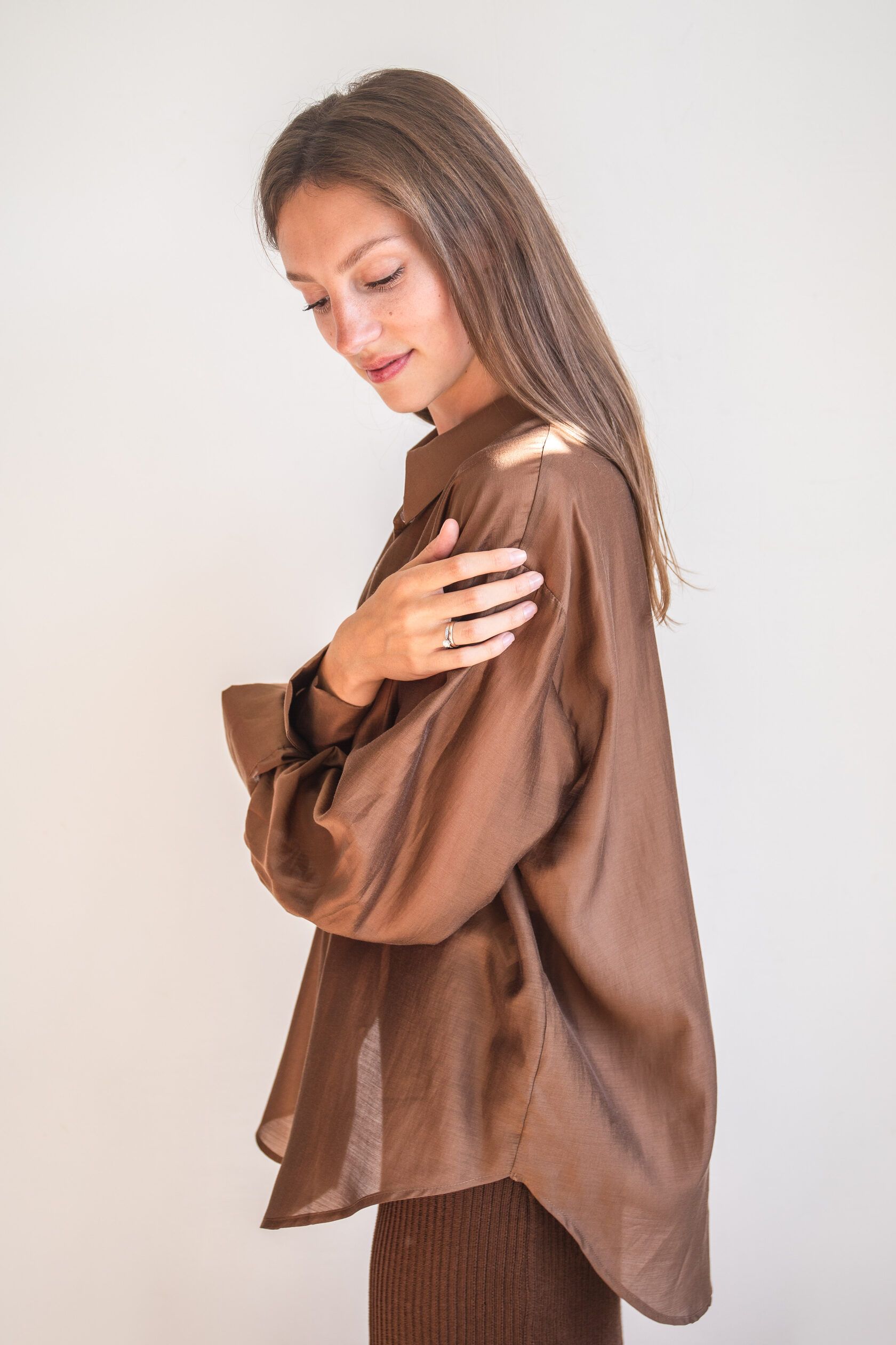 Рубашка женская из тенсела бронза one size