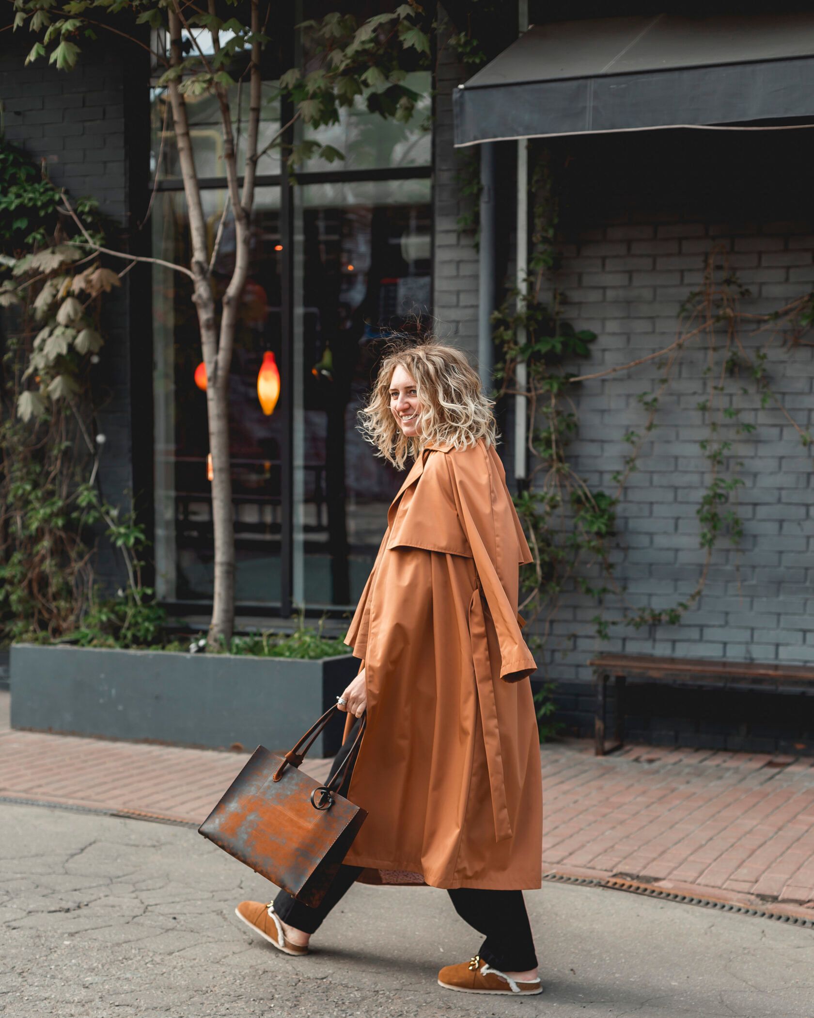 Тренч женский корица M-L