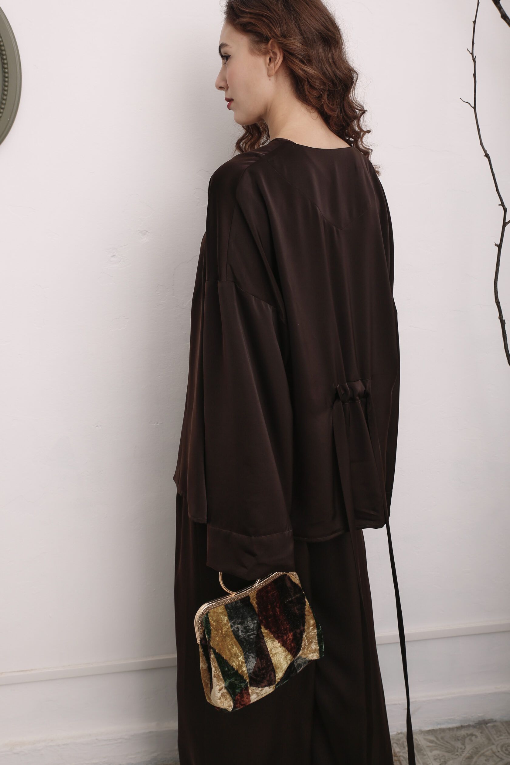 Жакет с поясом искусственный шелк шоколад one size