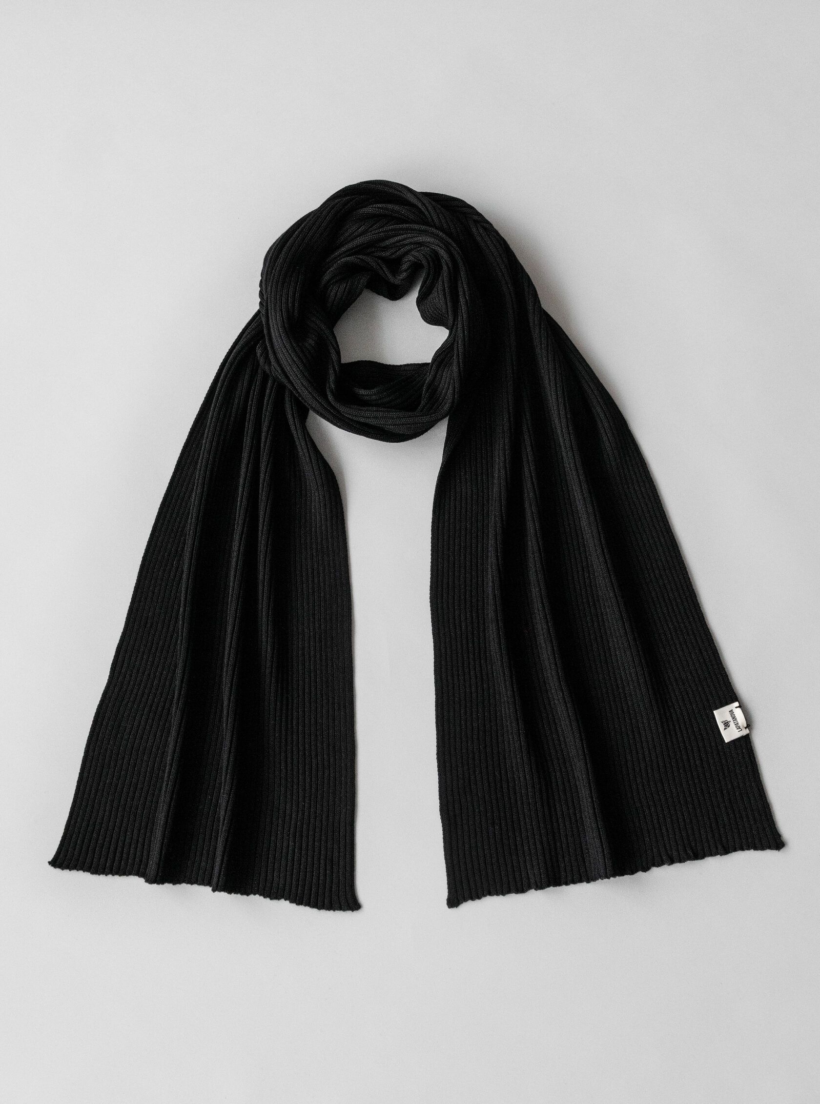 Шарф взрослый черный undefined