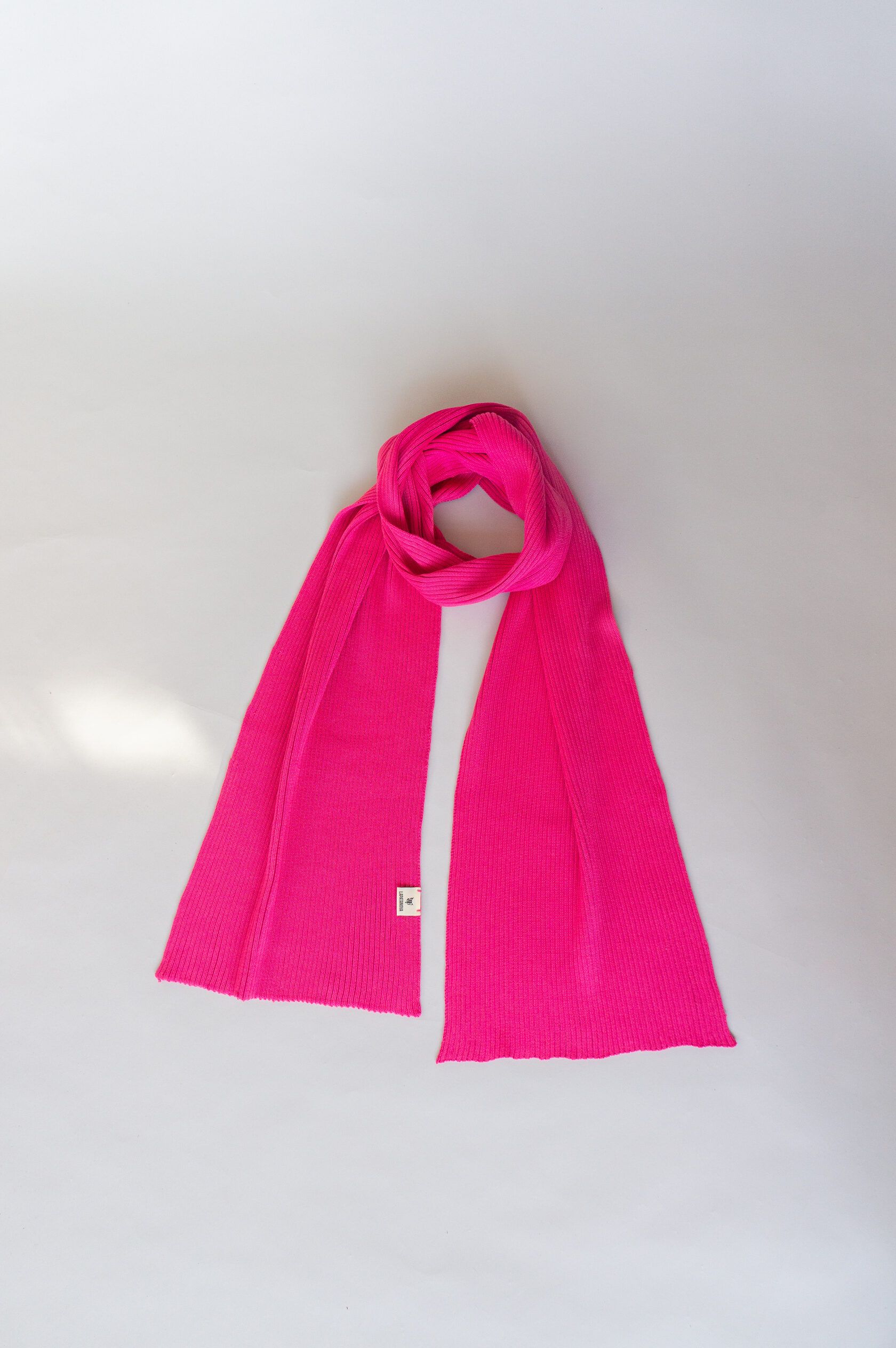 Шарф взрослый яркая фуксия S-L