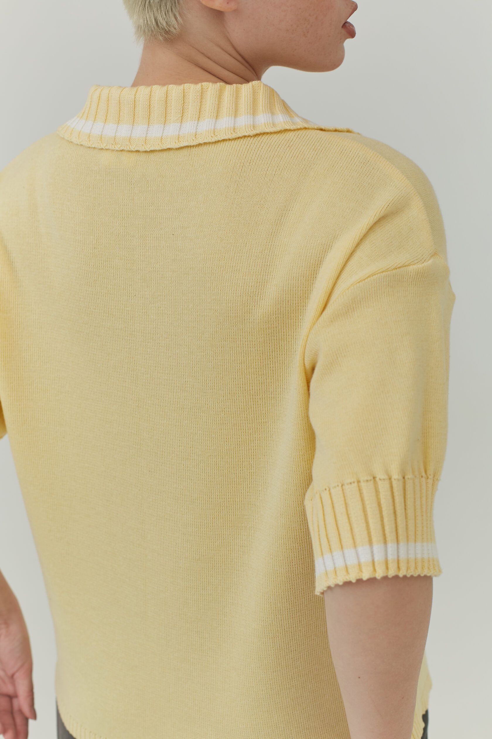 Поло трикотажное светло-желтый M-L