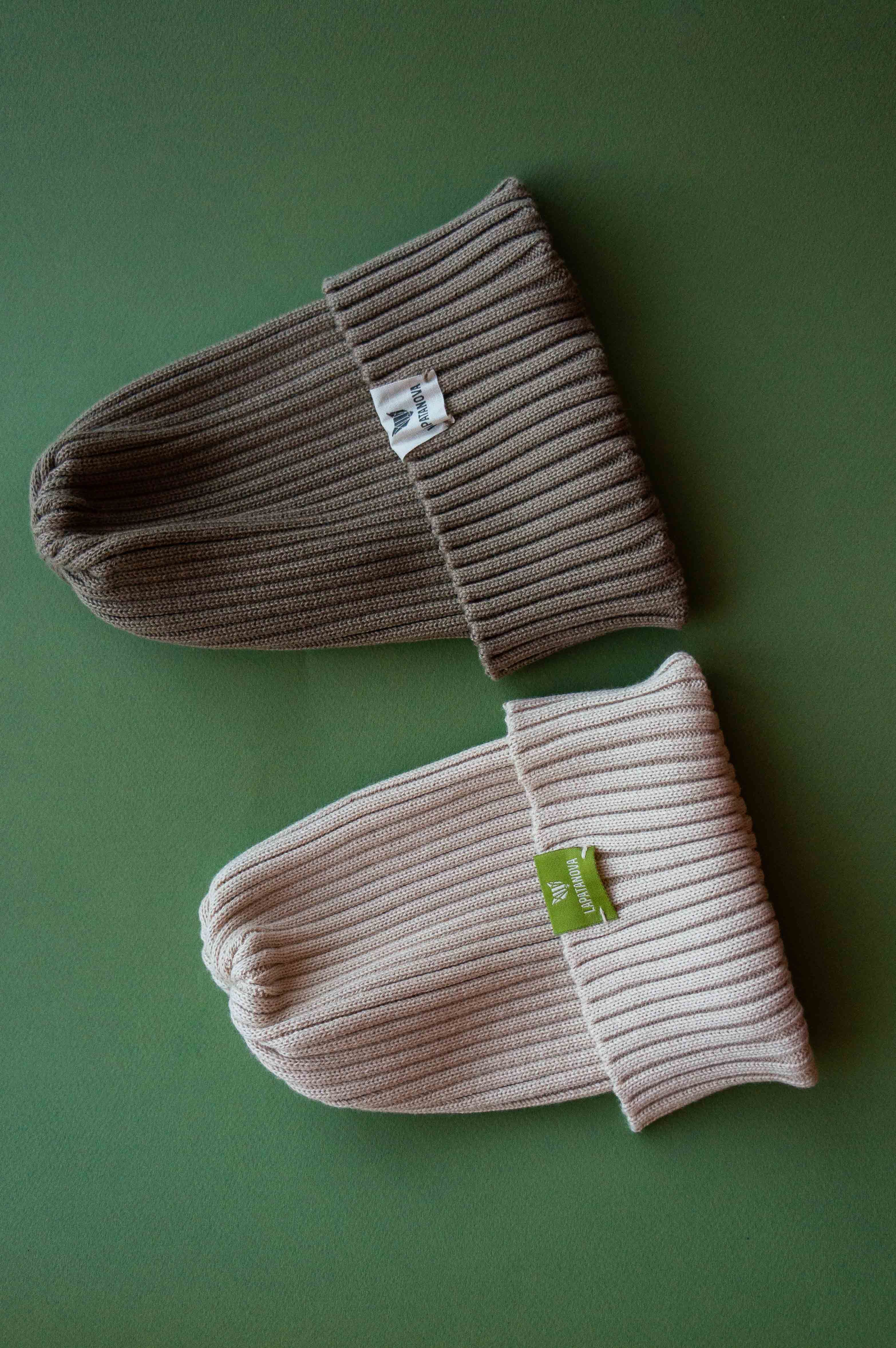 Шапка детская светлый беж L(4-6 лет)