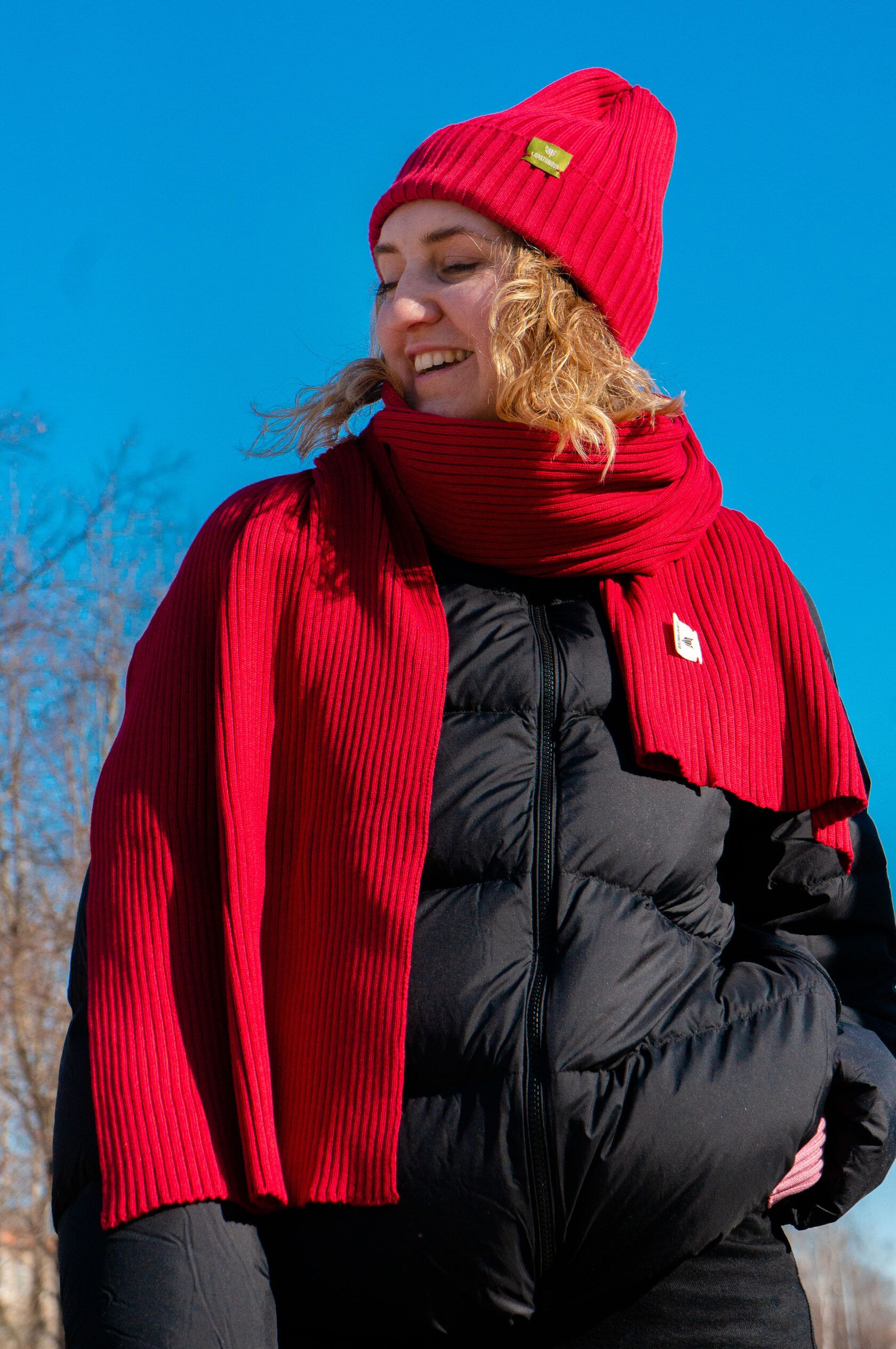 Шарф взрослый красный undefined