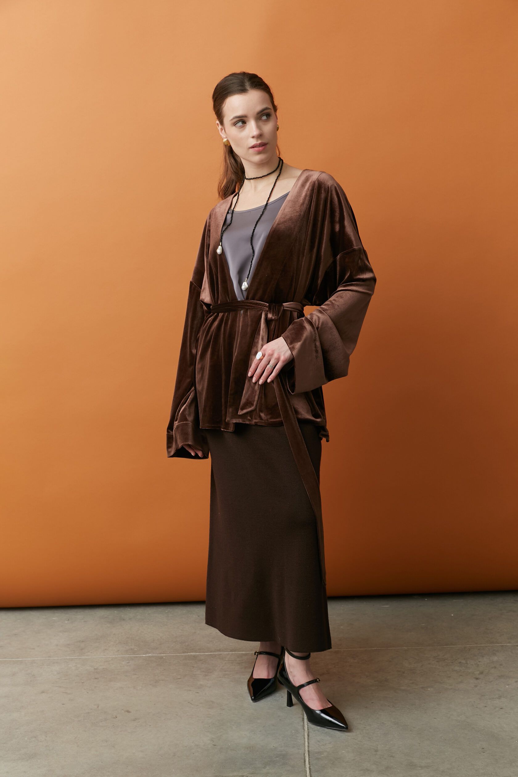 Жакет с поясом велюр шоколад one size