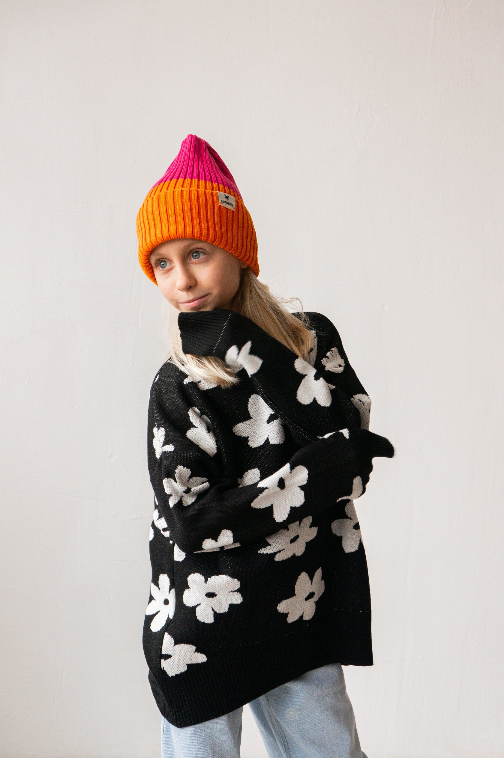 Джемпер детский Ромашки черный рост 130-140 см