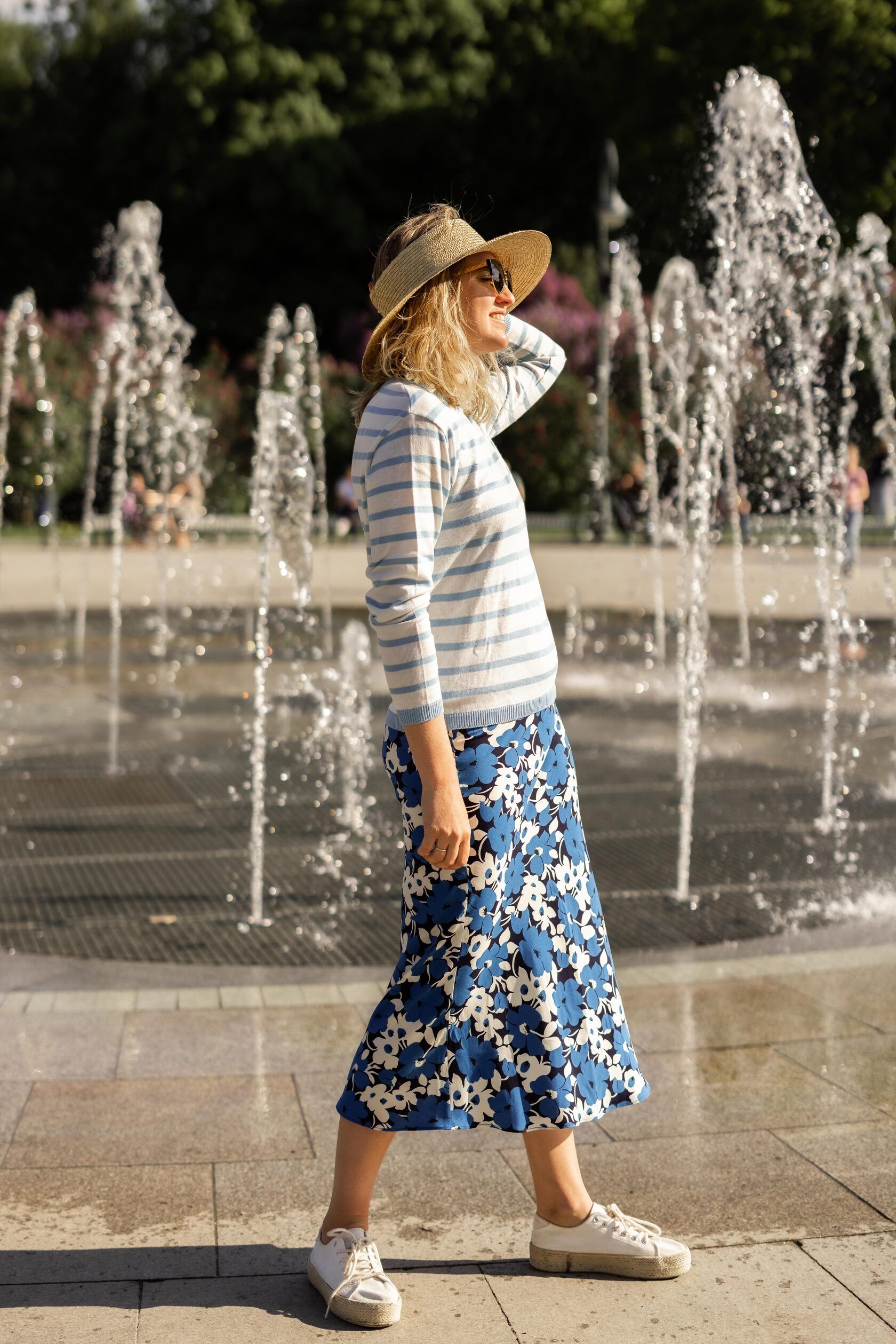 Юбка вискоза миди синяя в цветок L