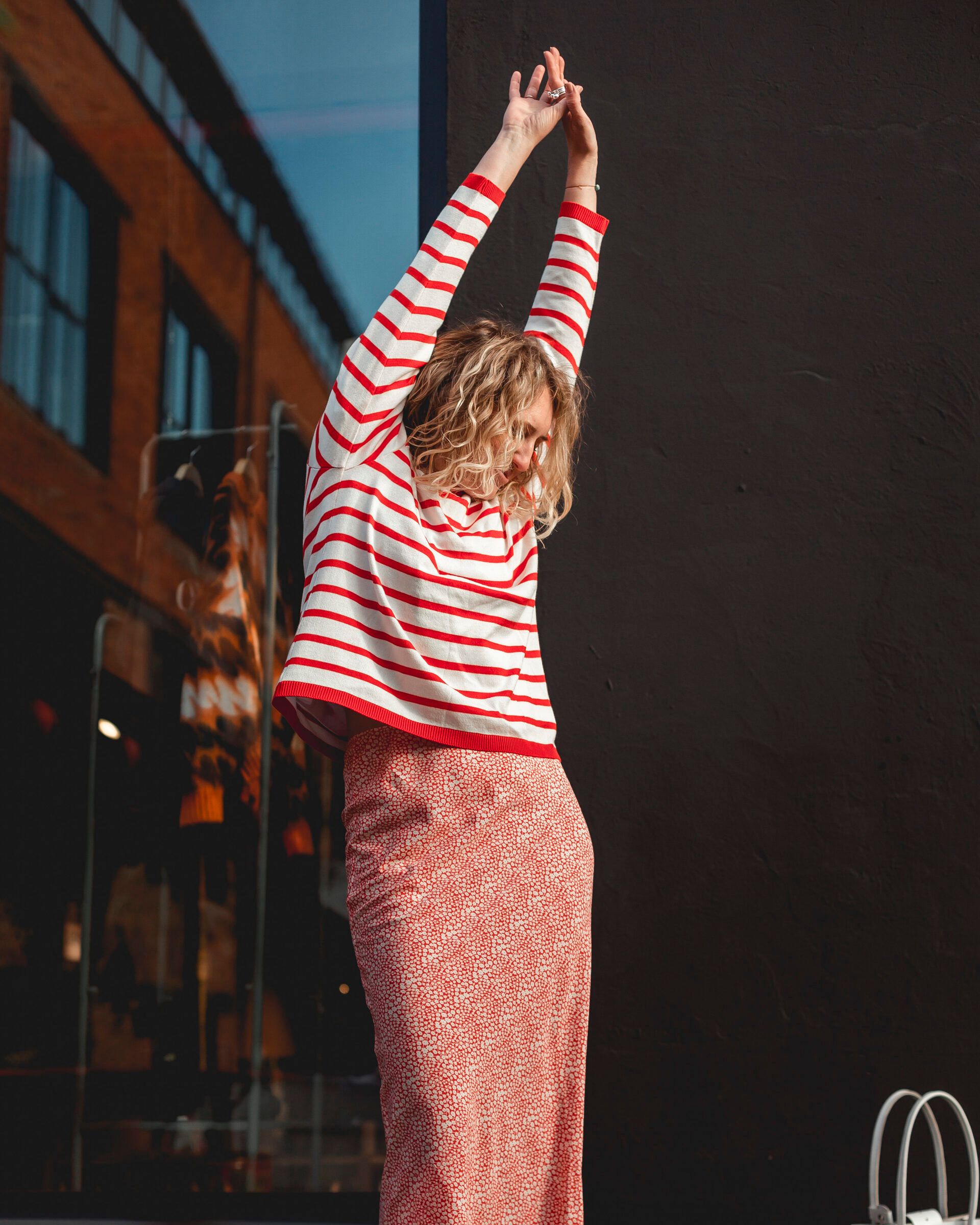 Тельняшка тонкая красный L