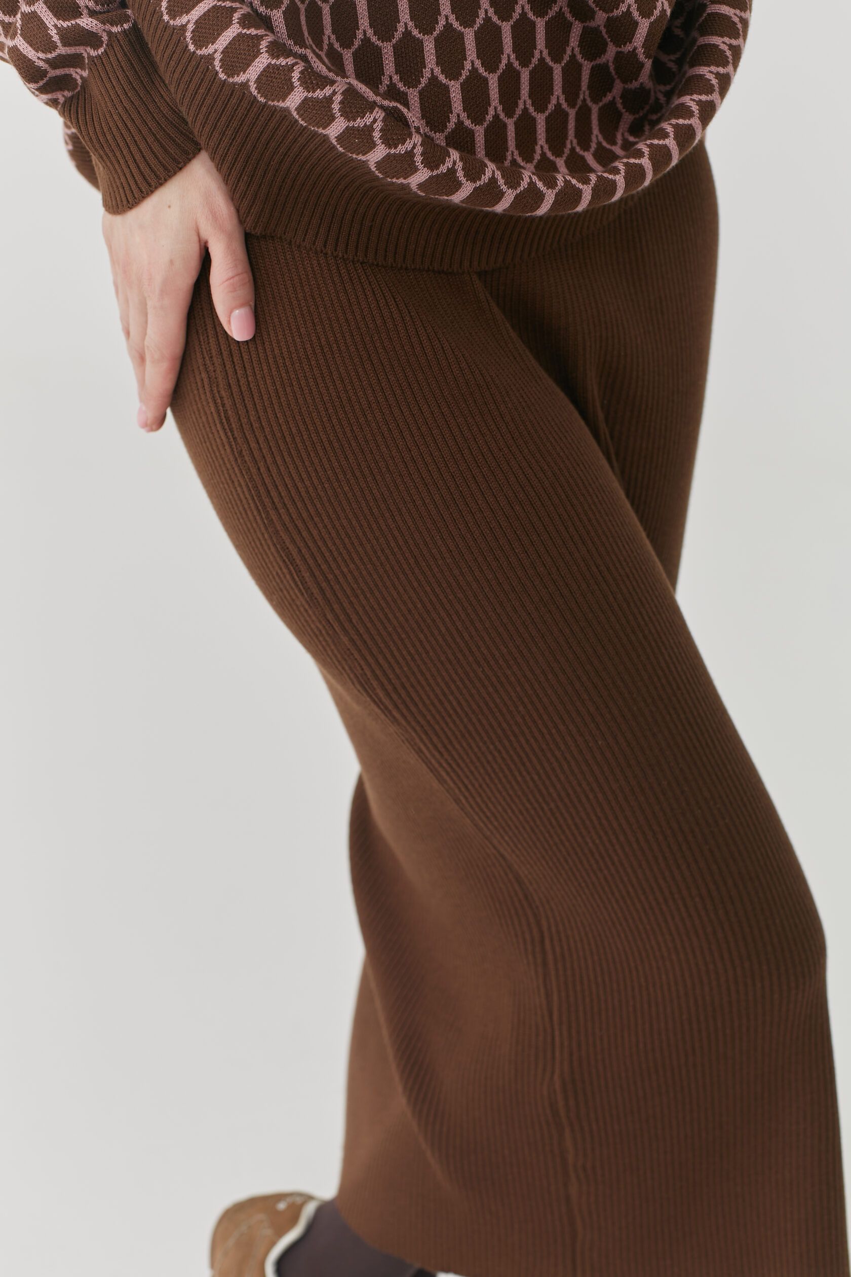 Юбка трикотажная шоколад миди one size