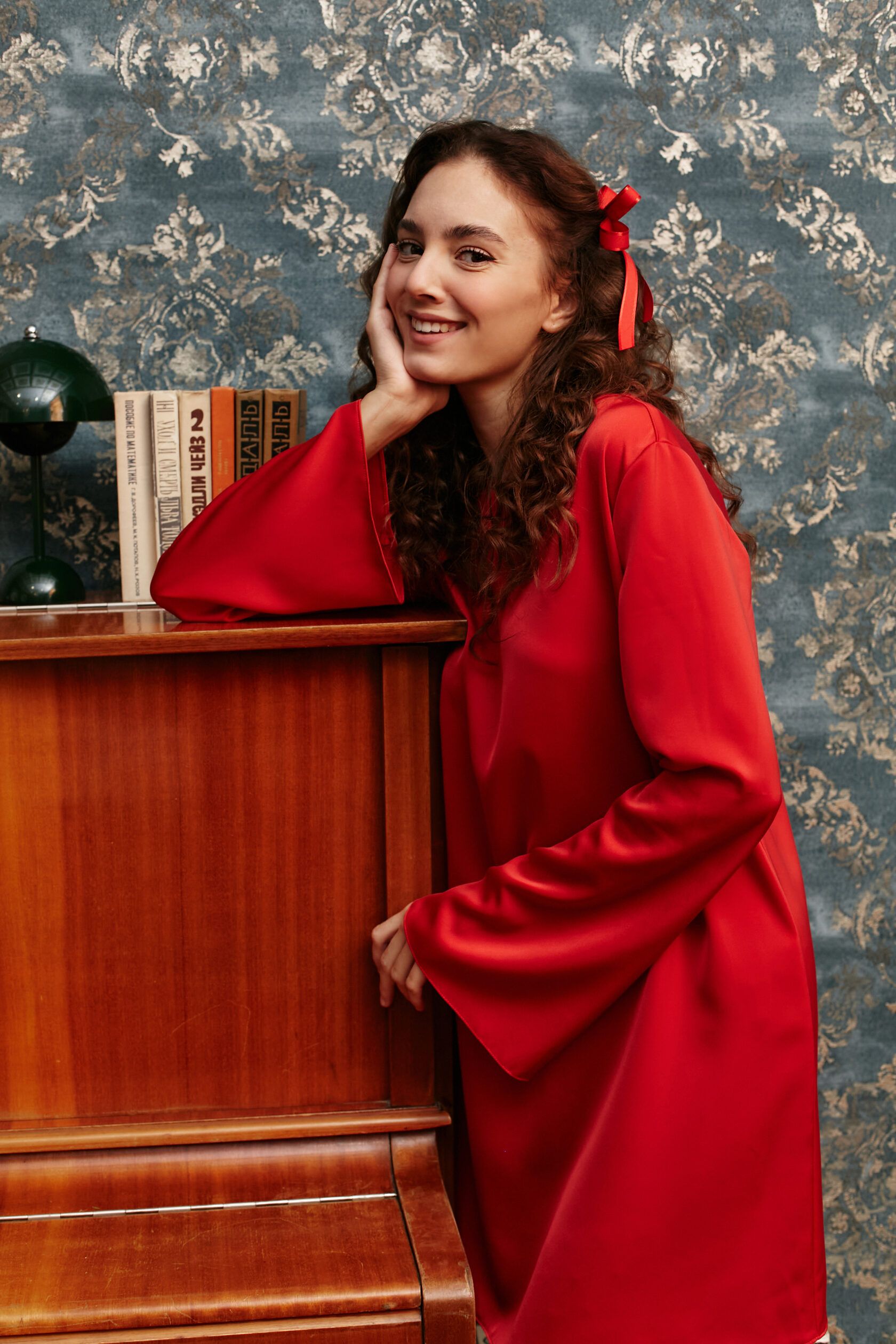 Платье Агата мини искусственный шелк алый L