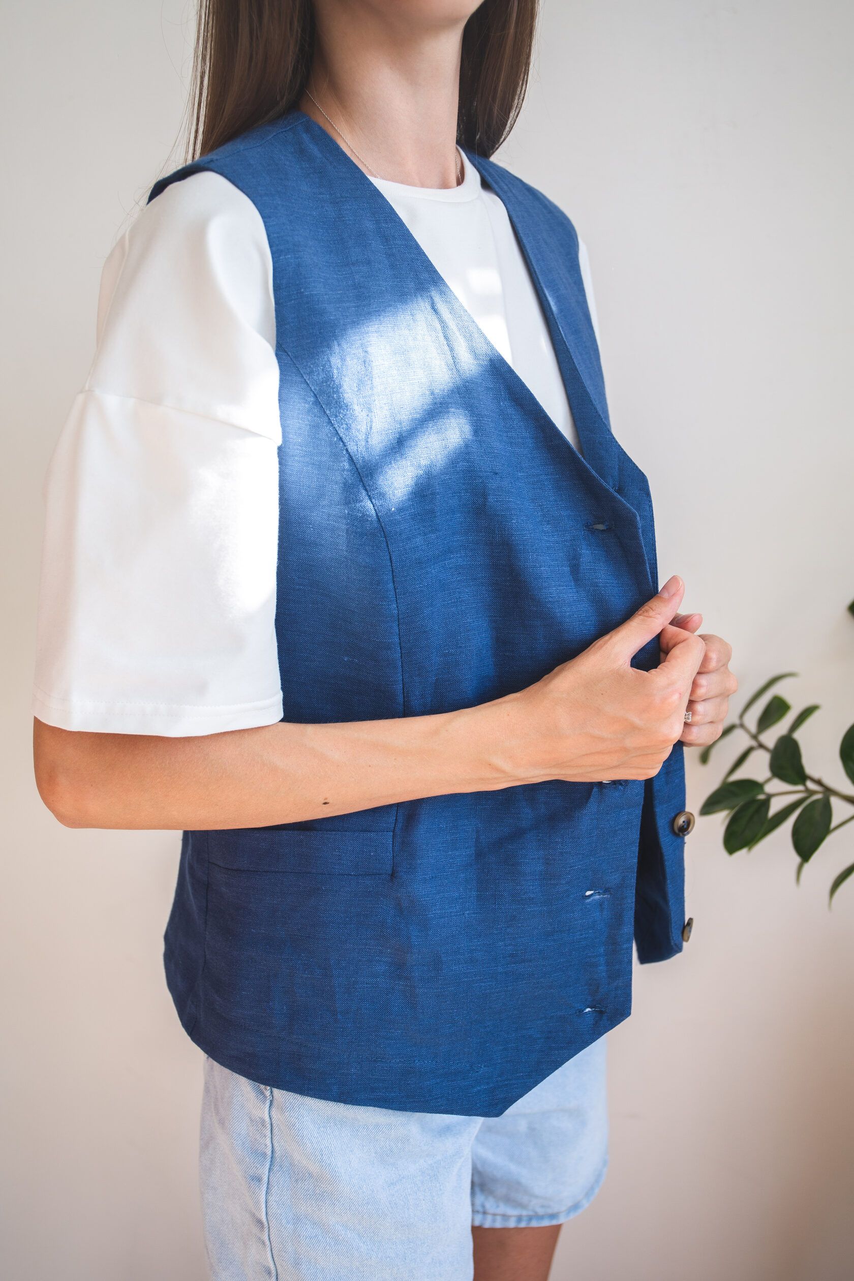 Жилет льняной синий XS-S