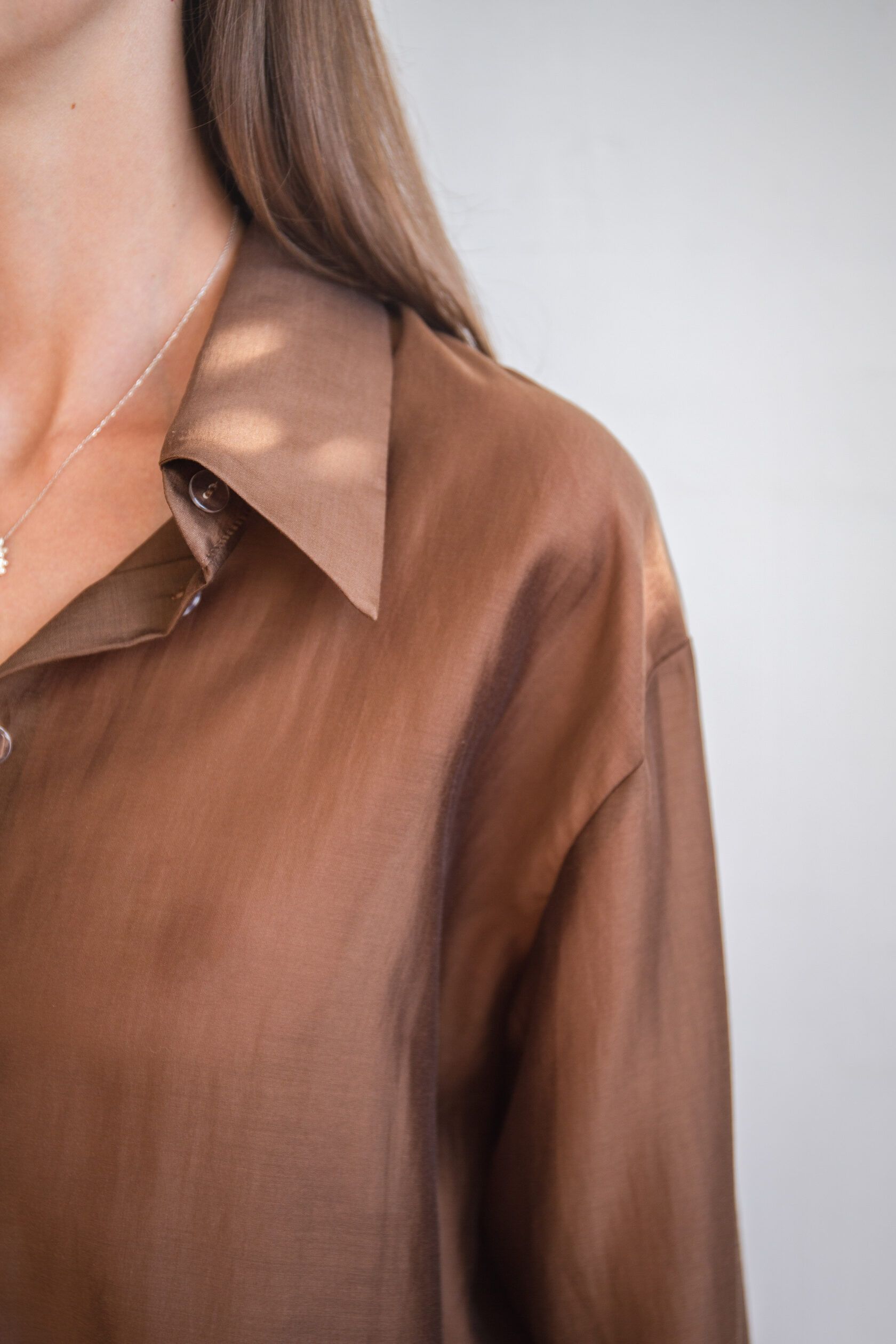 Рубашка женская из тенсела бронза one size