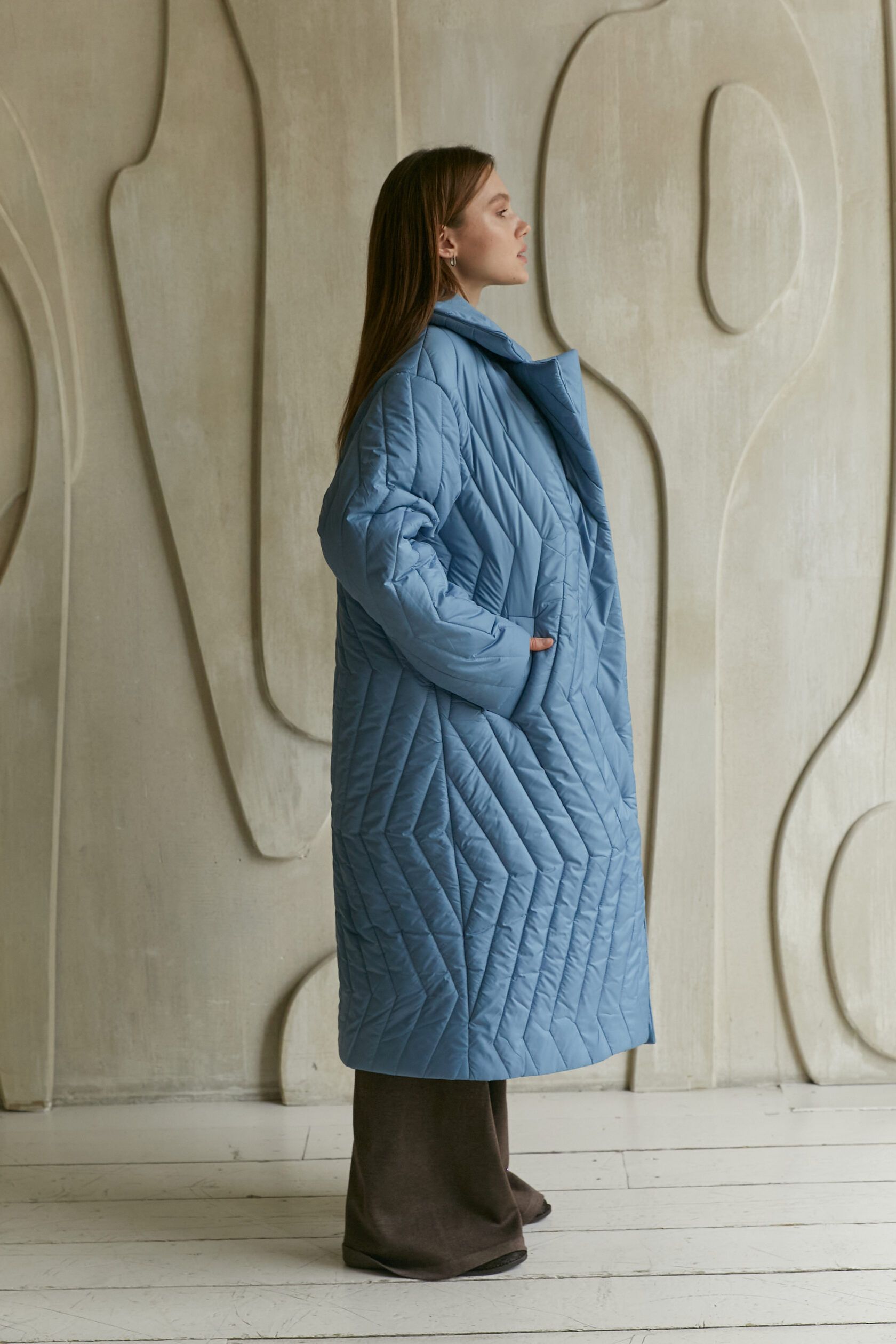 Пальто стеганое женское голубое S-M