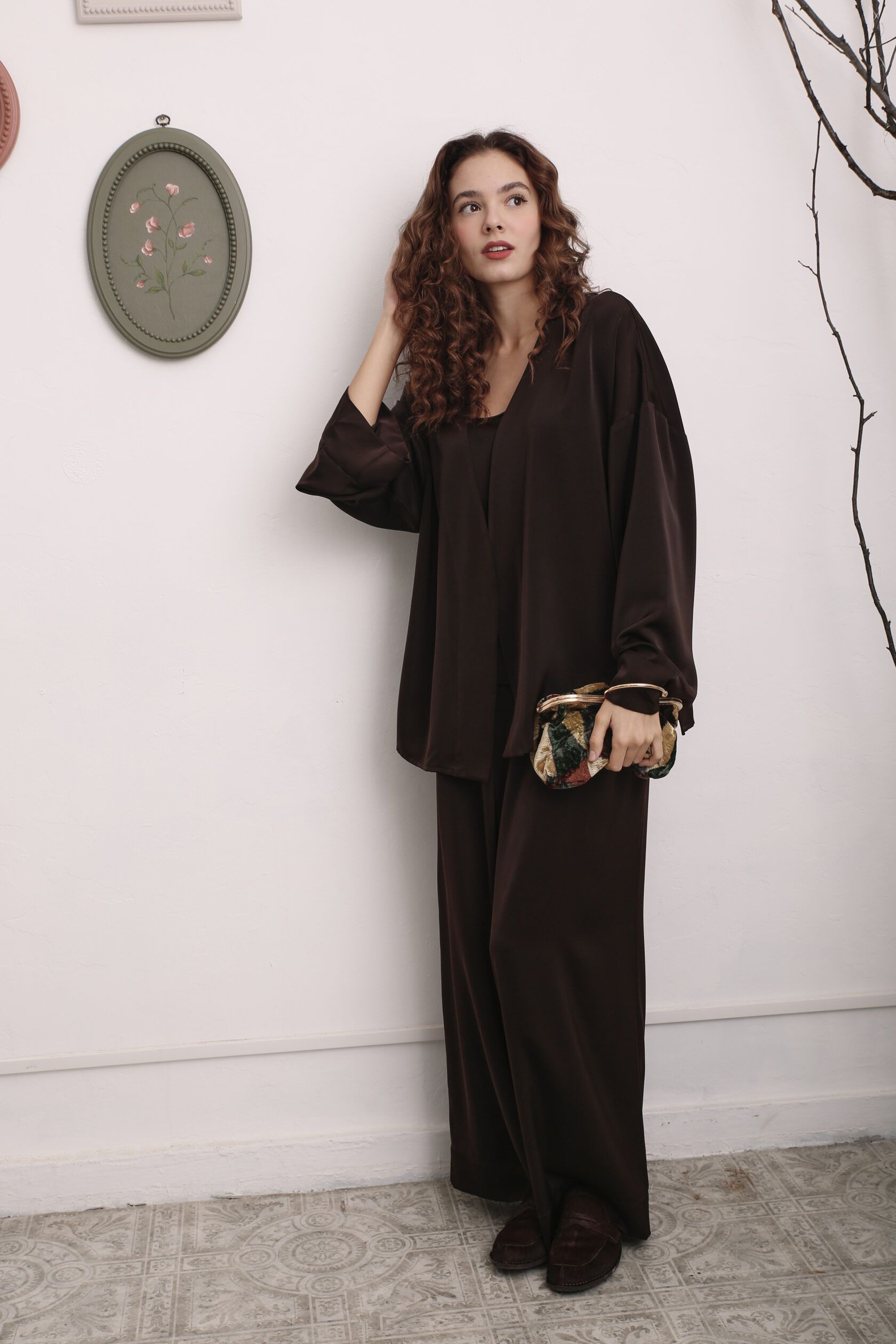 Жакет с поясом искусственный шелк шоколад one size