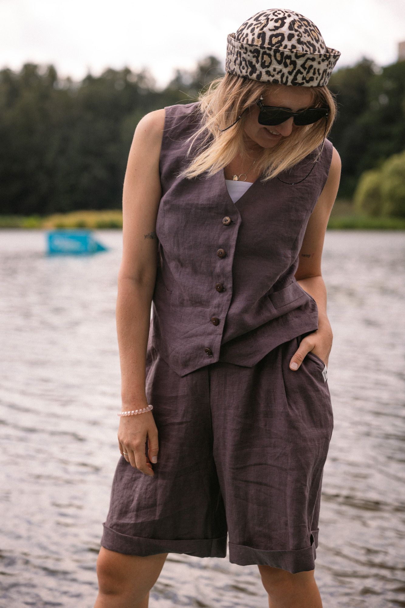 Шорты льняные тауп L