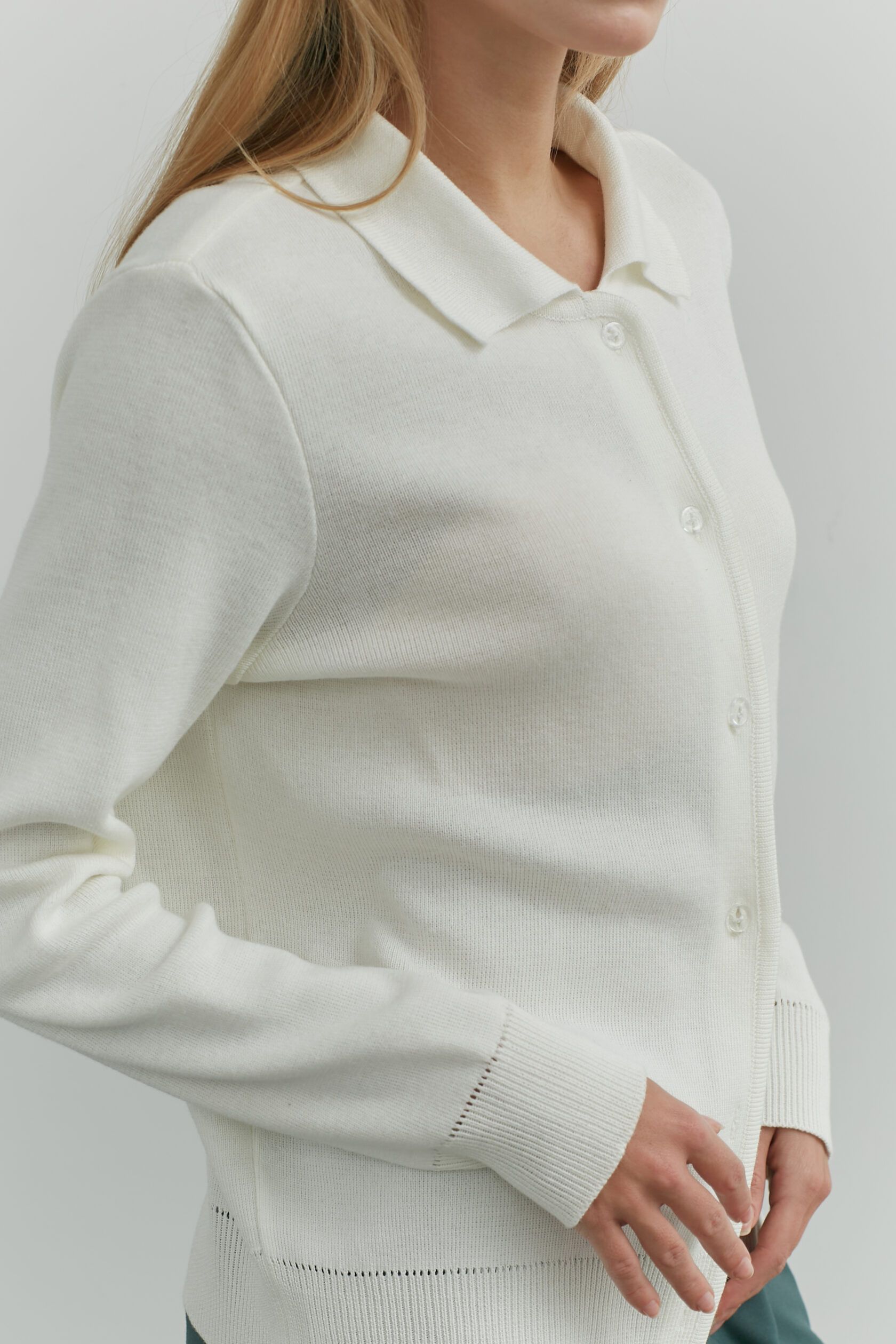 Кардиган с воротником на пуговицах молочный S-L