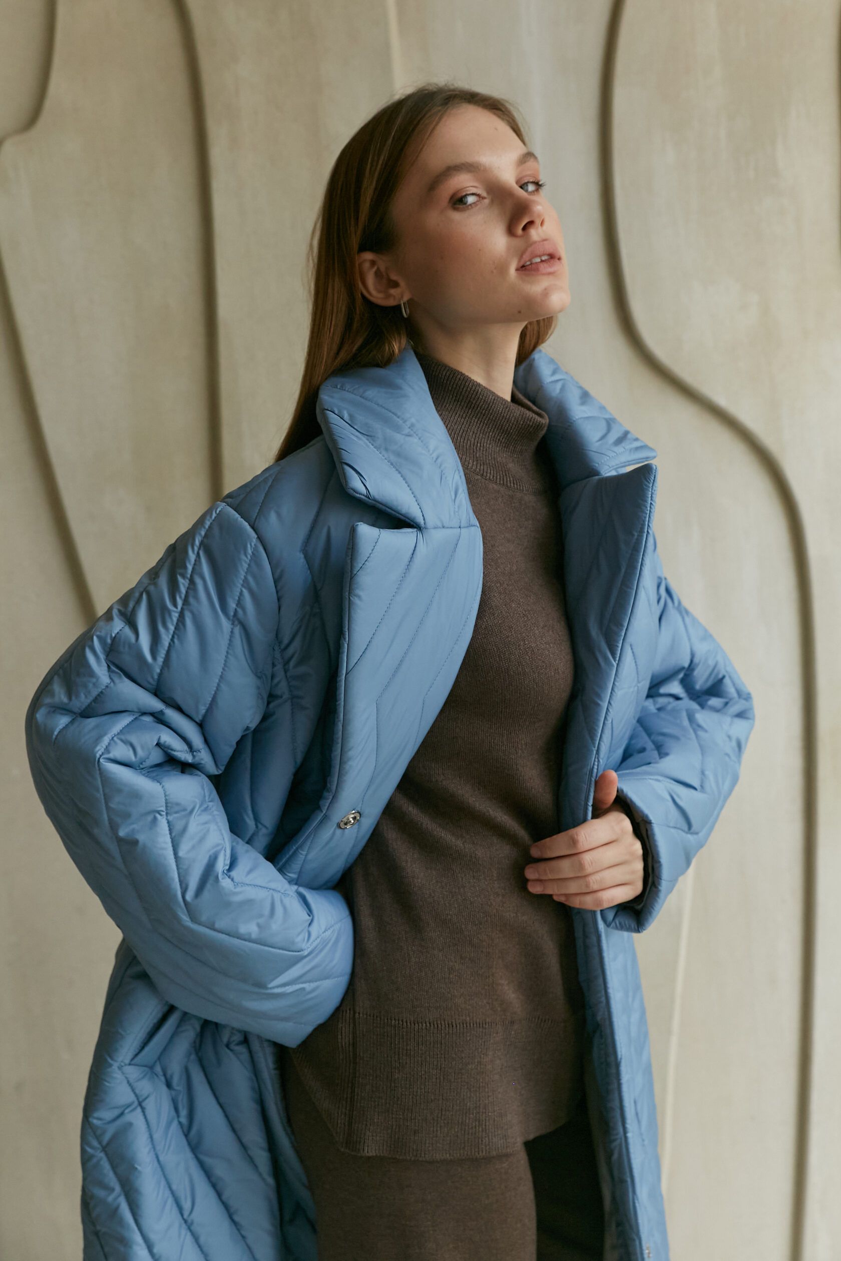 Пальто стеганое женское голубое S-M
