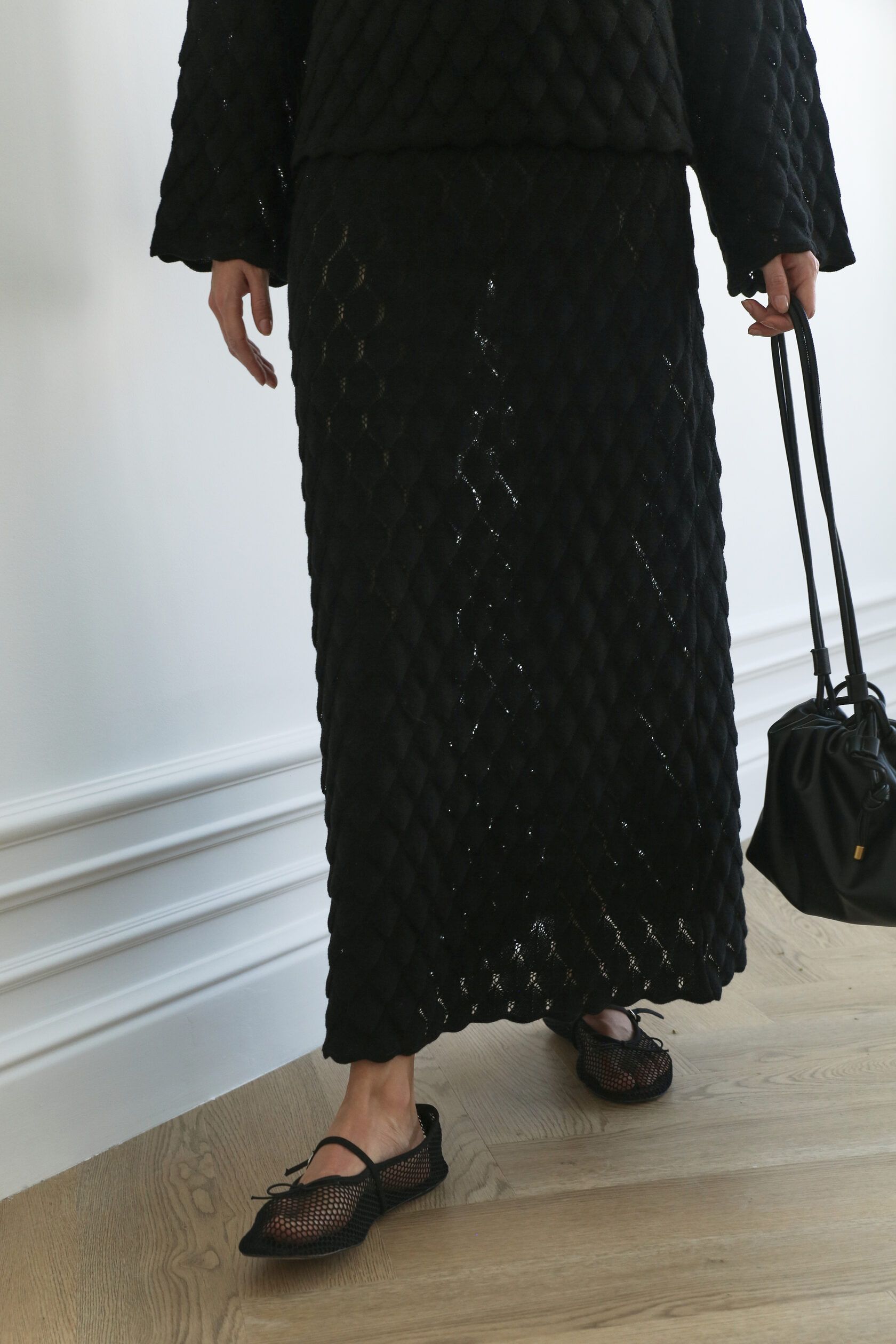 Юбка трикотажная ажур Листочки черный S-M