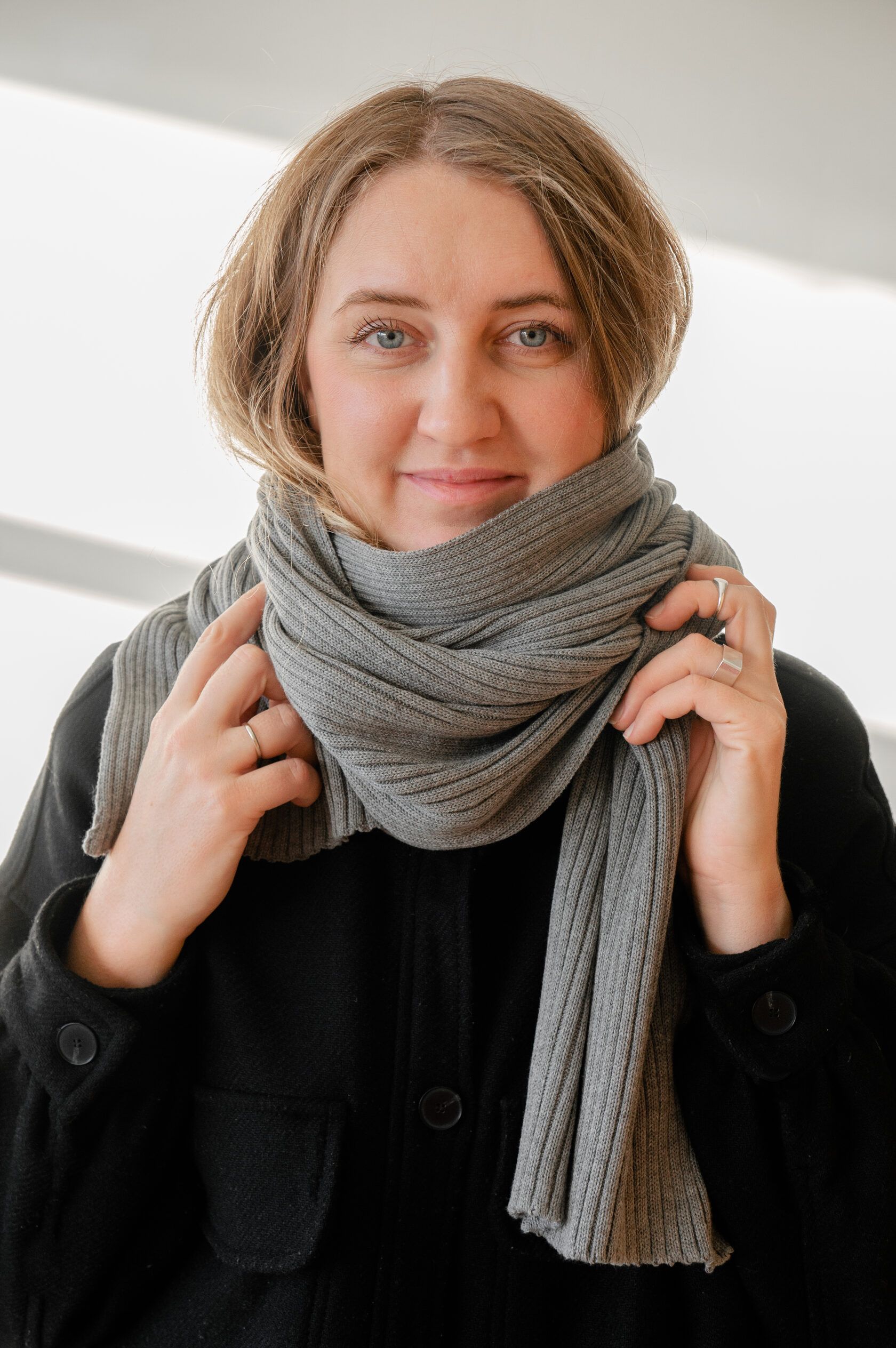 Шарф взрослый серо-сизый undefined