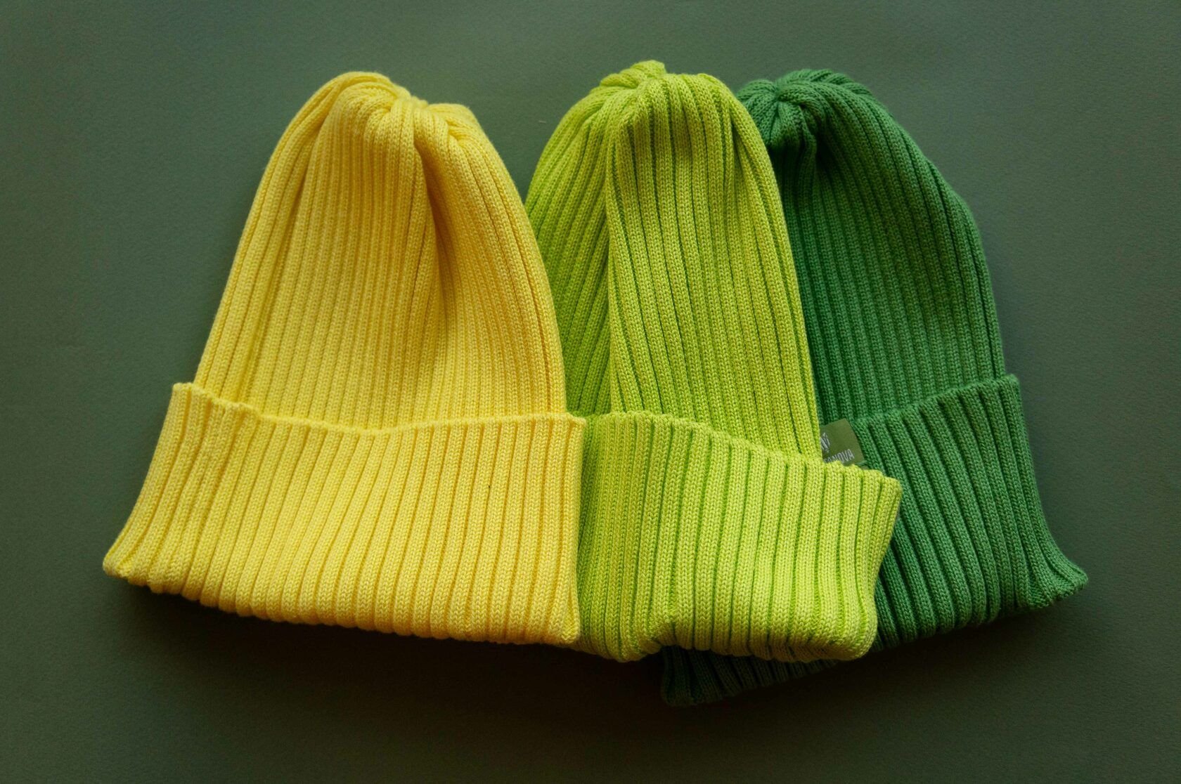 Шапка детская лайм L(4-6 лет)