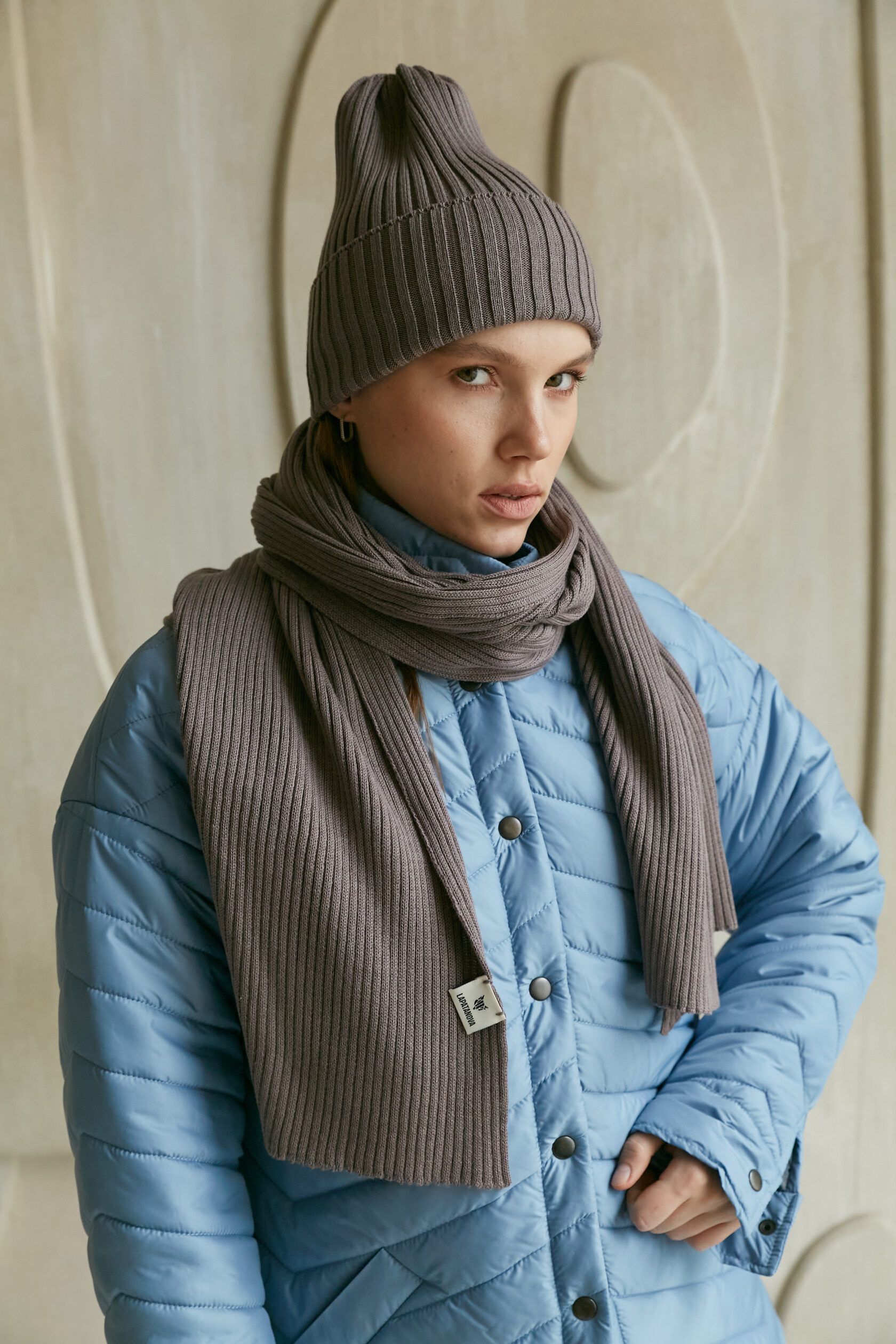 Шапка взрослая тауп S-L