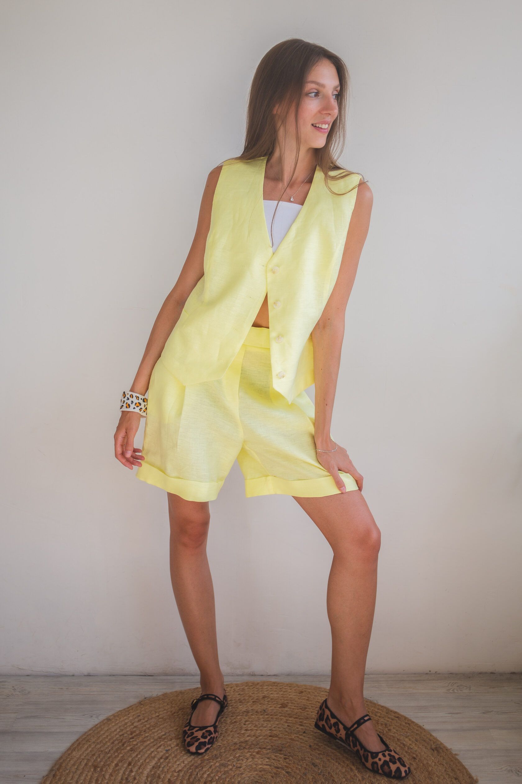 Жилет льняной лимонный M-L