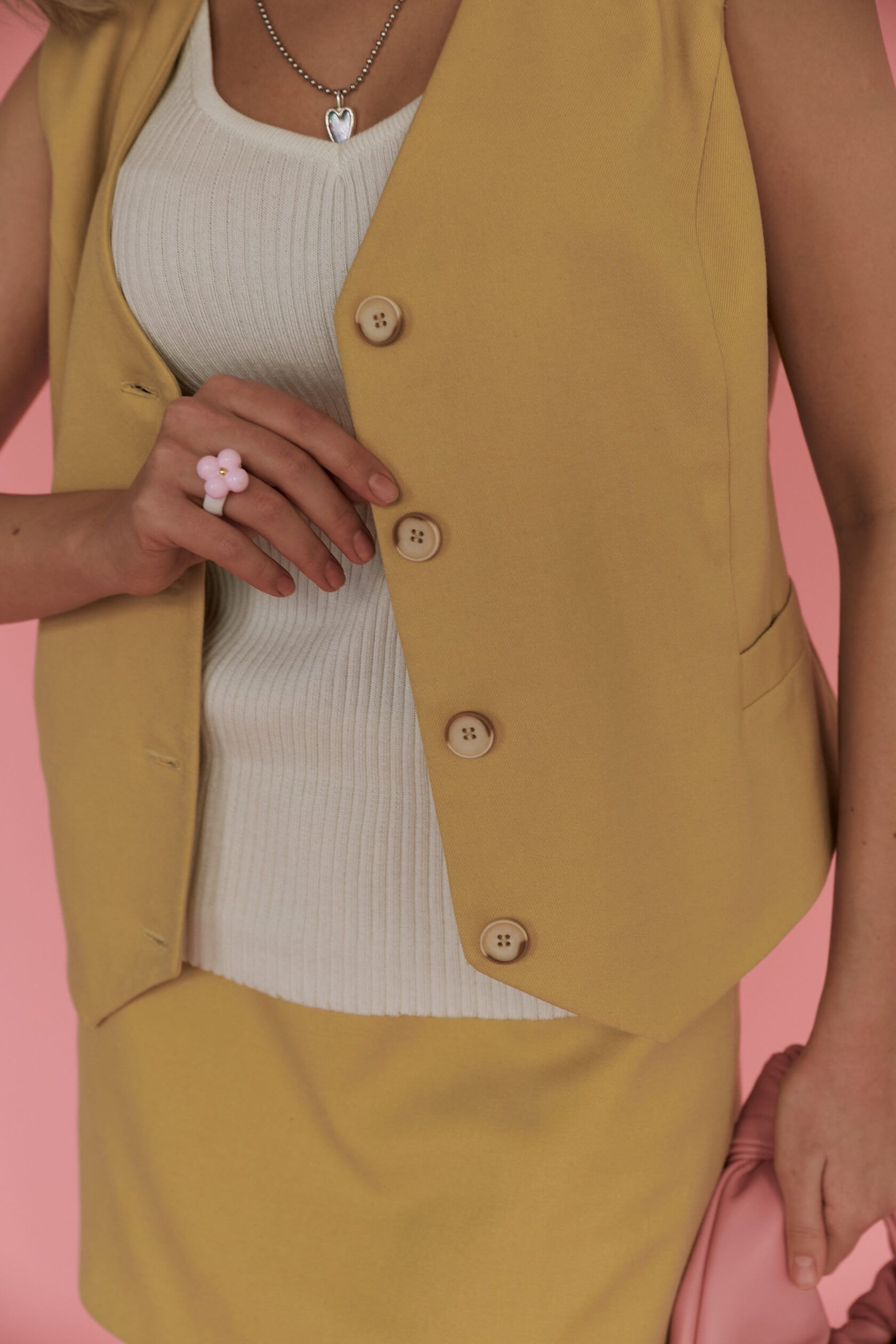 Жилет костюмный сливочно-желтый S