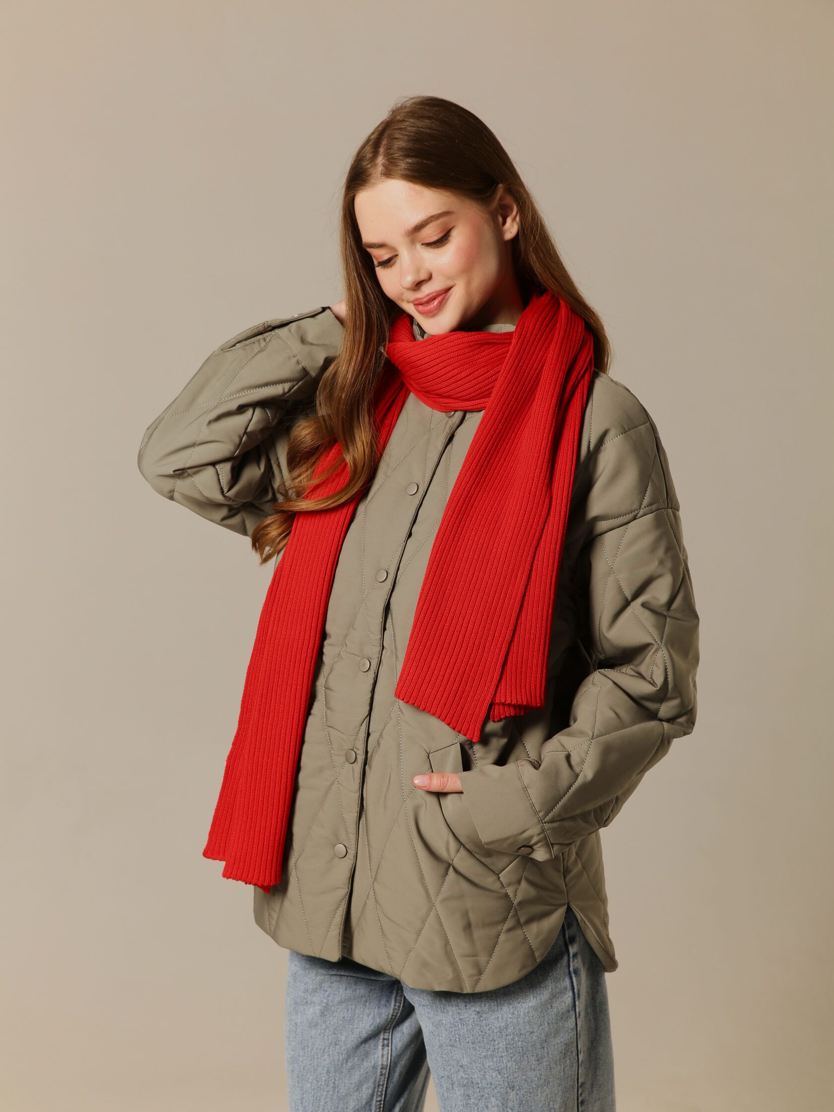 Шарф взрослый алый undefined