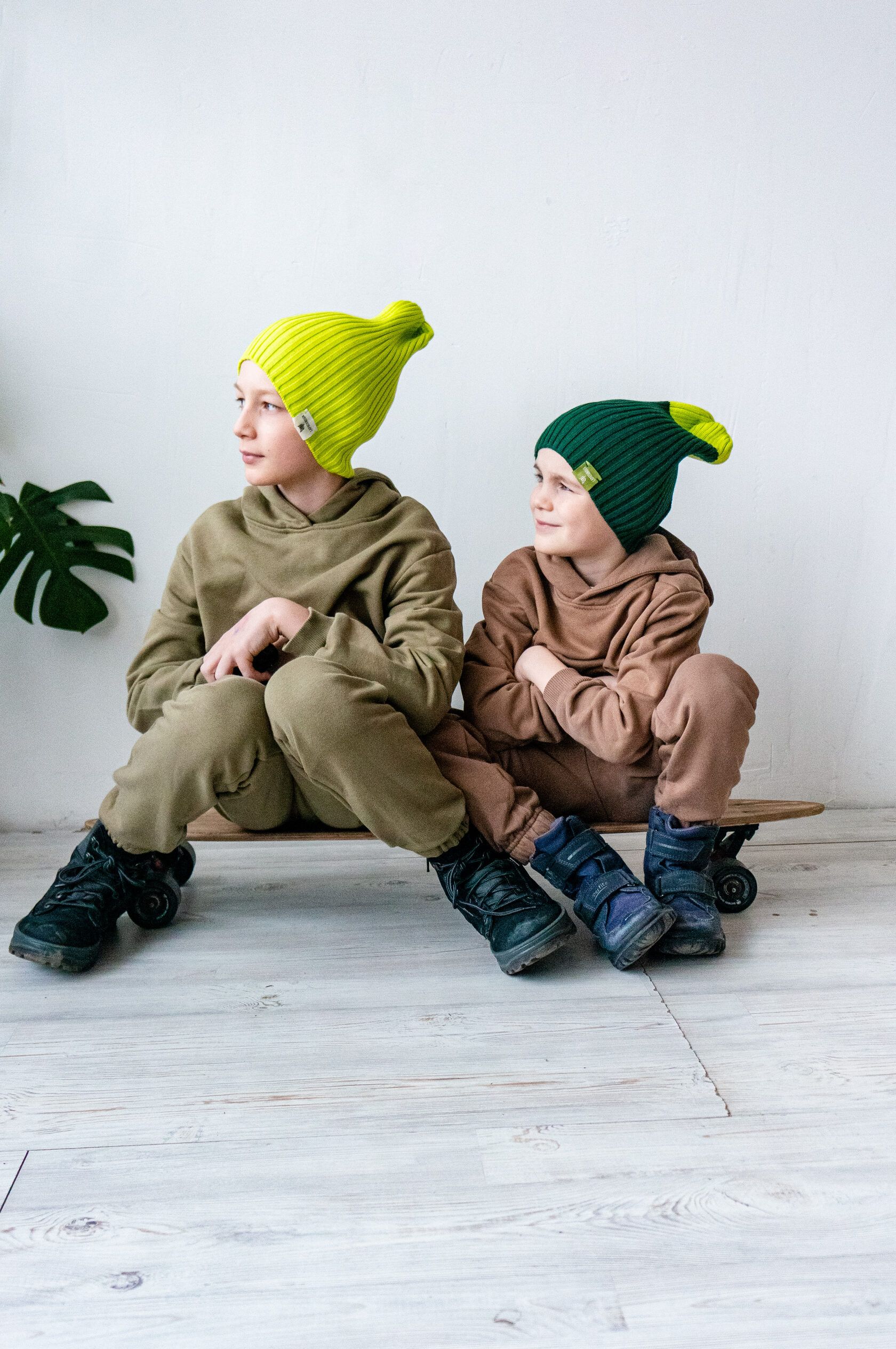 Шапка детская лайм L(4-6 лет)