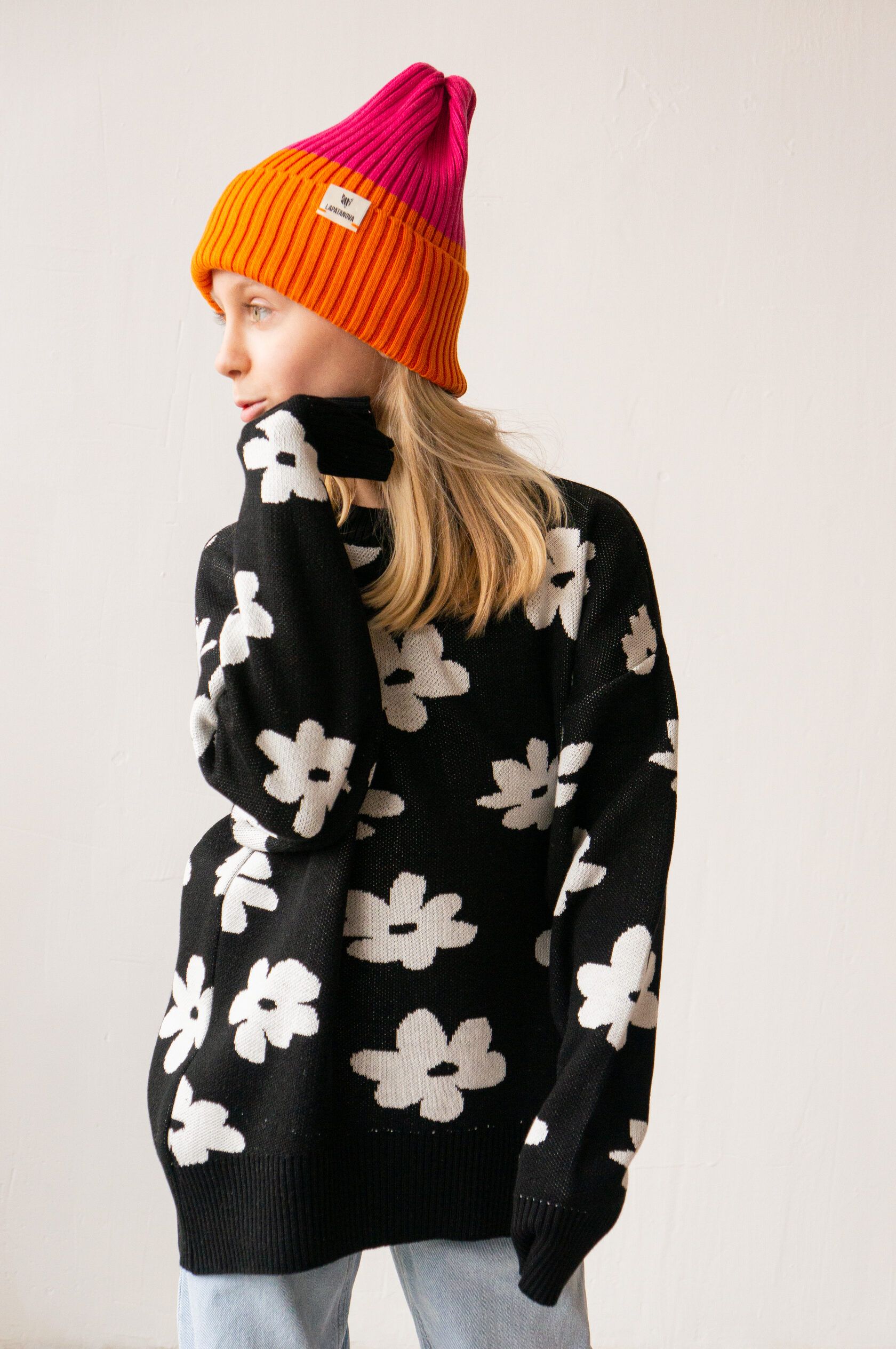 Джемпер детский Ромашки черный рост 130-140 см