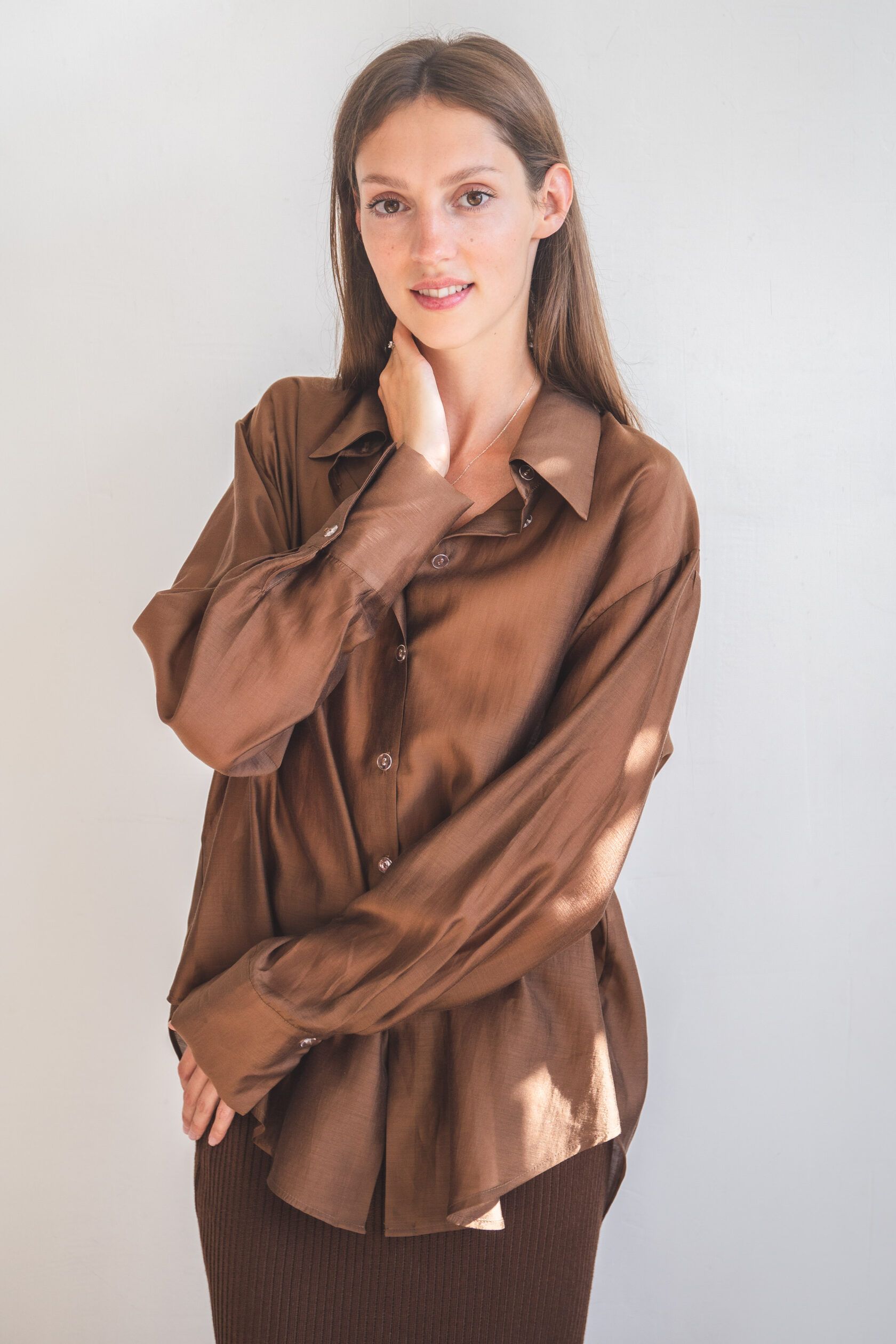 Рубашка женская из тенсела бронза one size