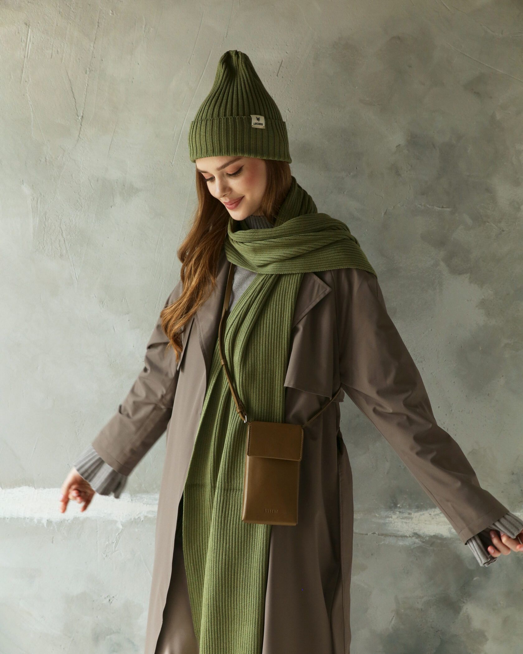 Шарф взрослый олива undefined