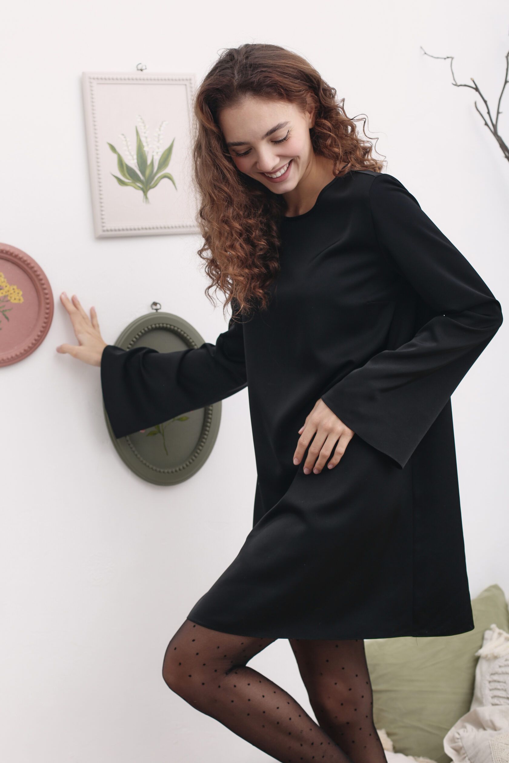 Платье Агата мини искусственный шелк черный L