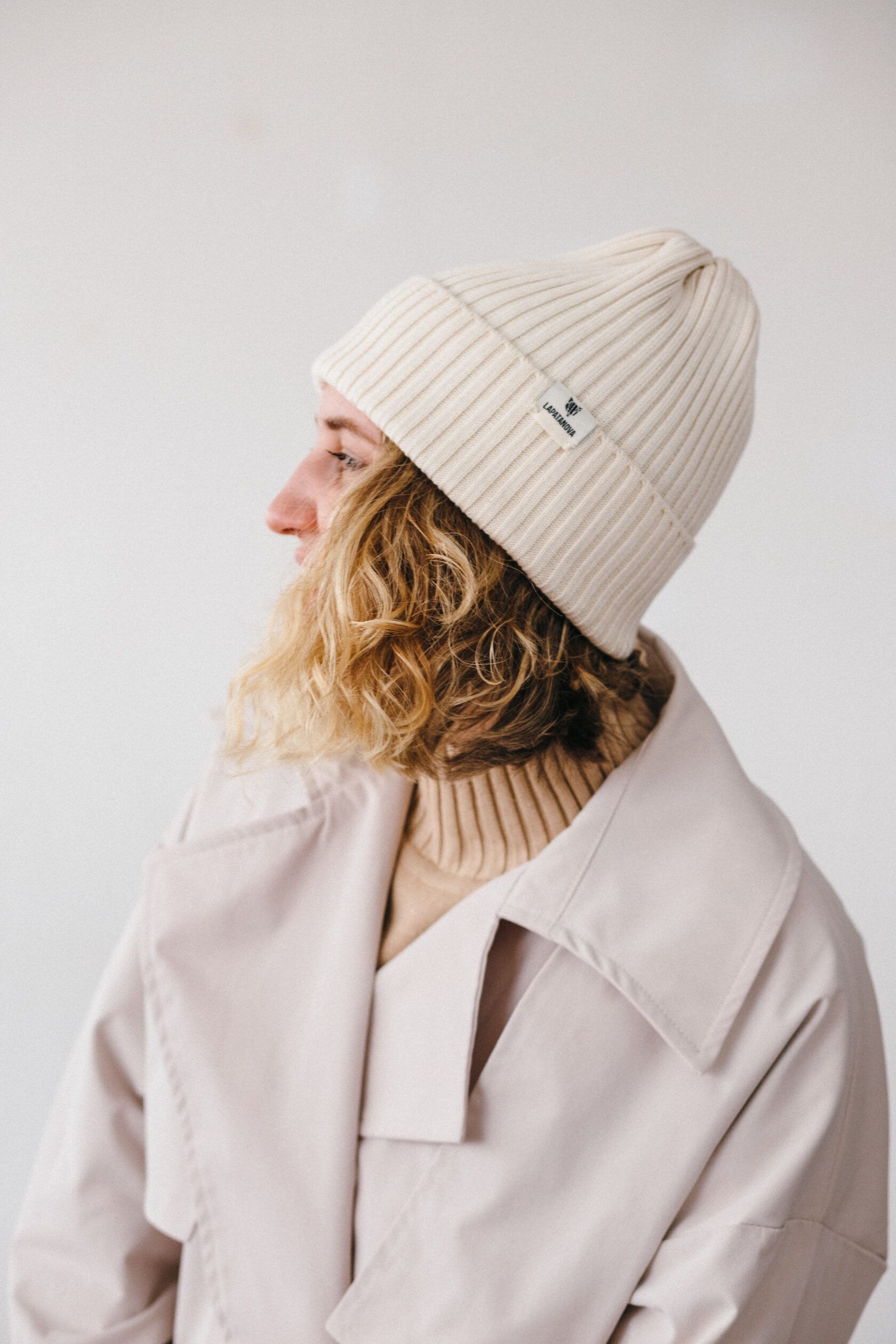 Шапка взрослая ваниль S-L