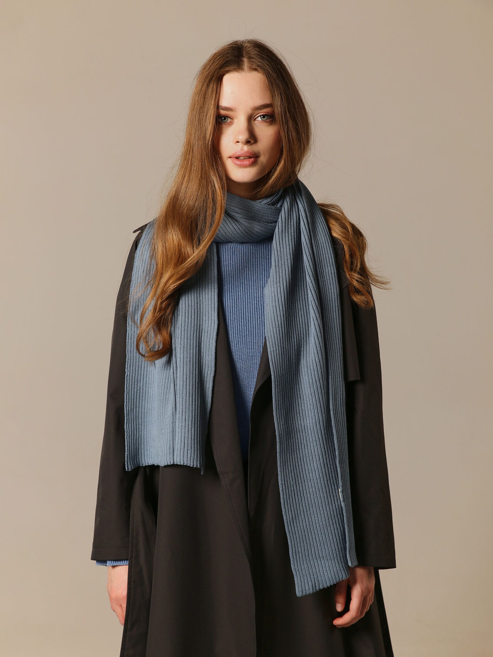 Шарф взрослый серо-голубой undefined