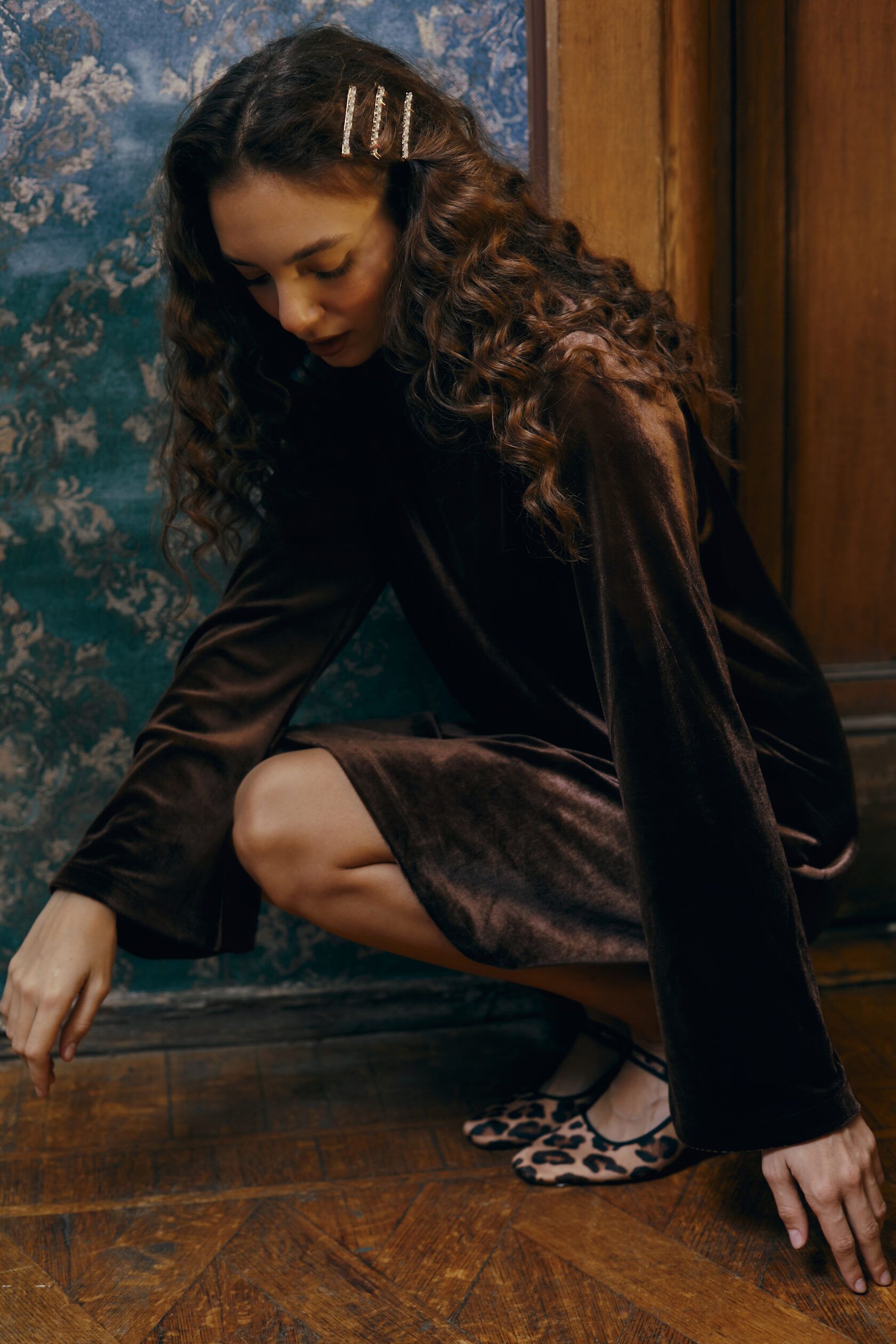 Платье Агата мини велюр шоколад M