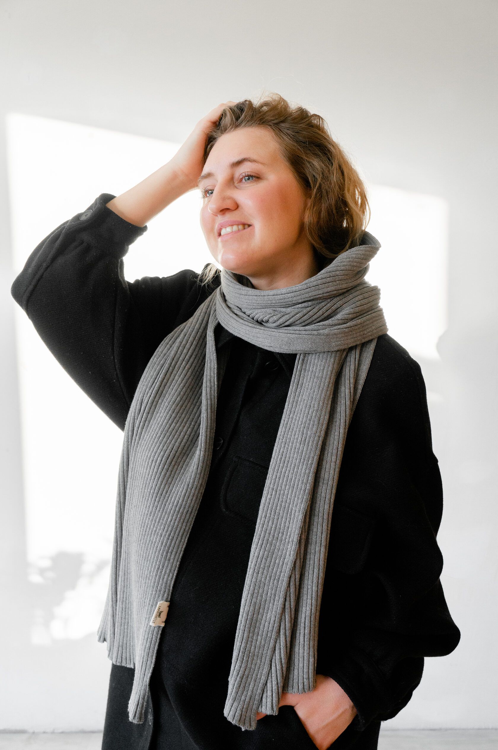 Шарф взрослый серо-сизый undefined