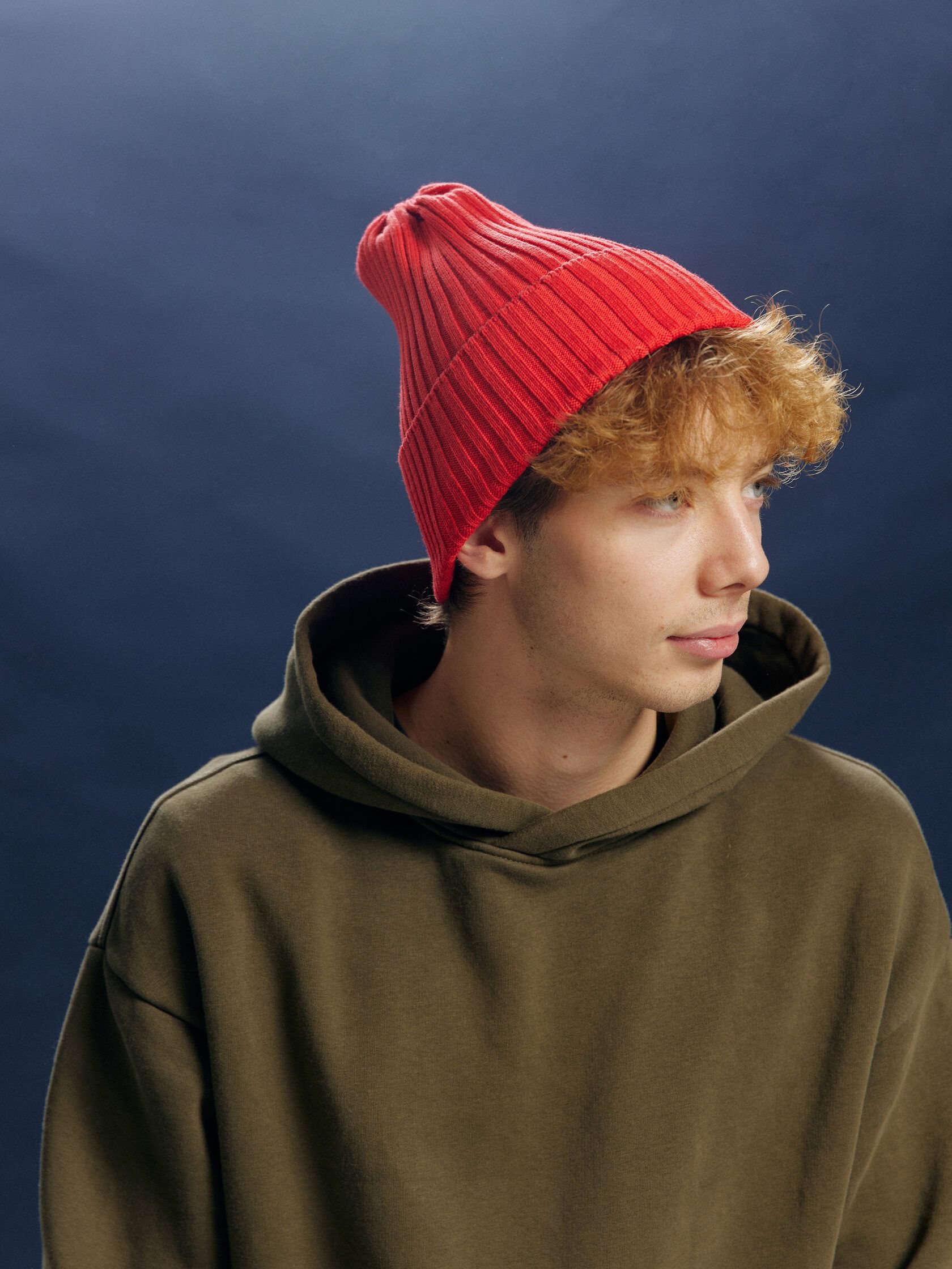 Шапка взрослая алый S-L