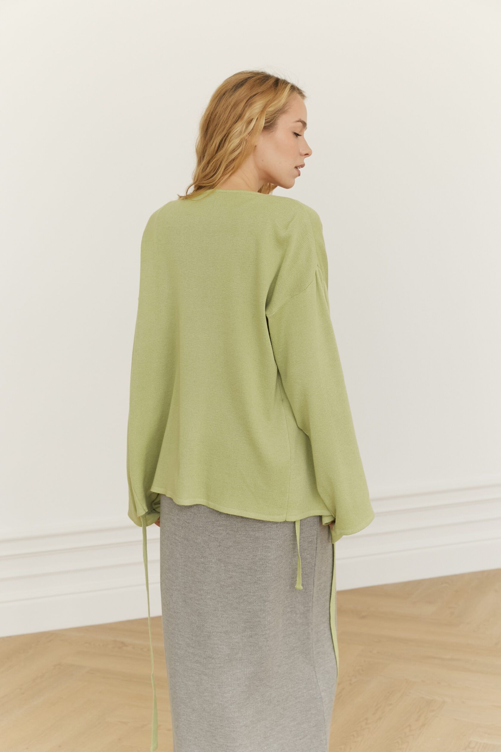 Кардиган трикотажный на завязках лайм S-L