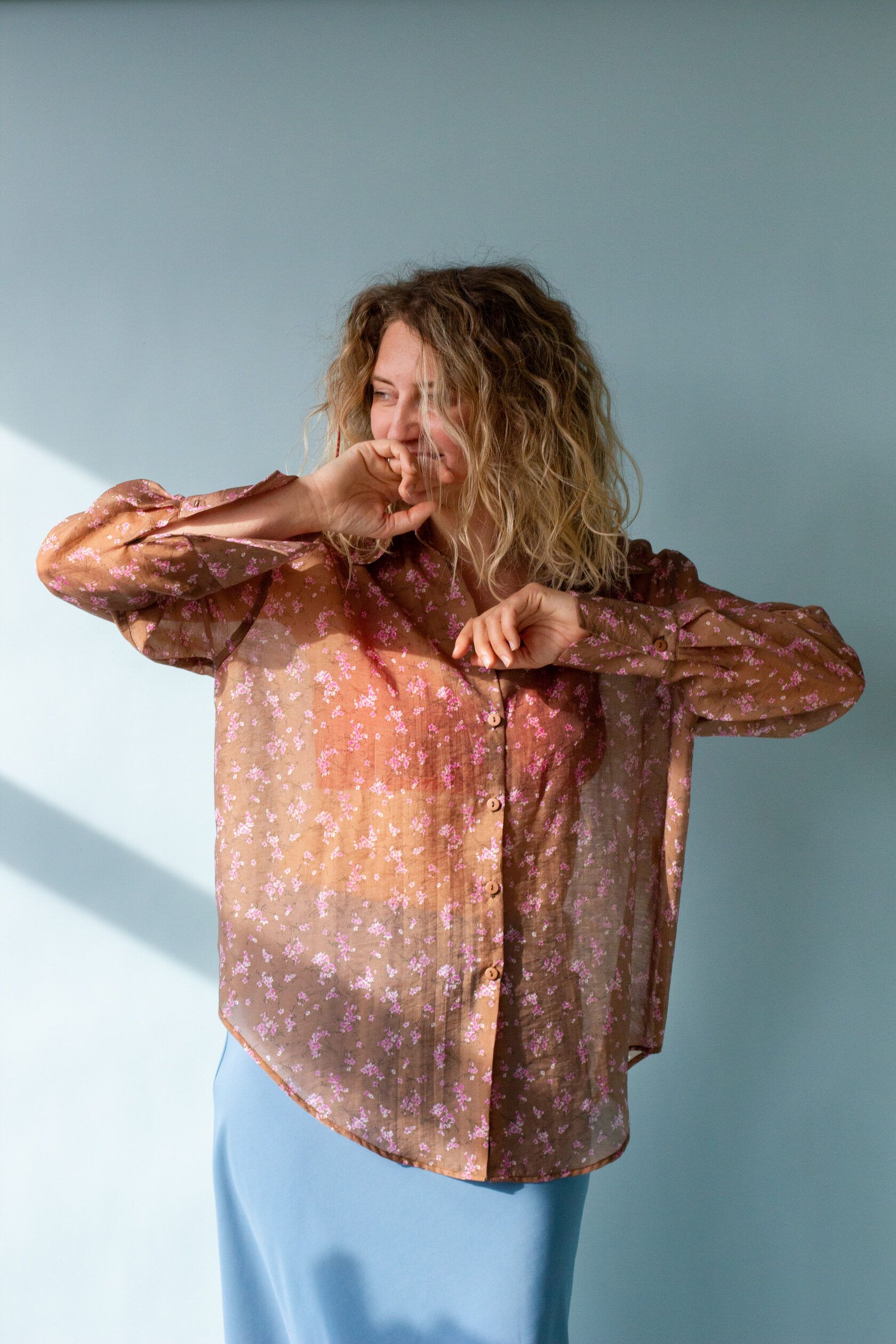 Рубашка женская из тенсела ириска one size