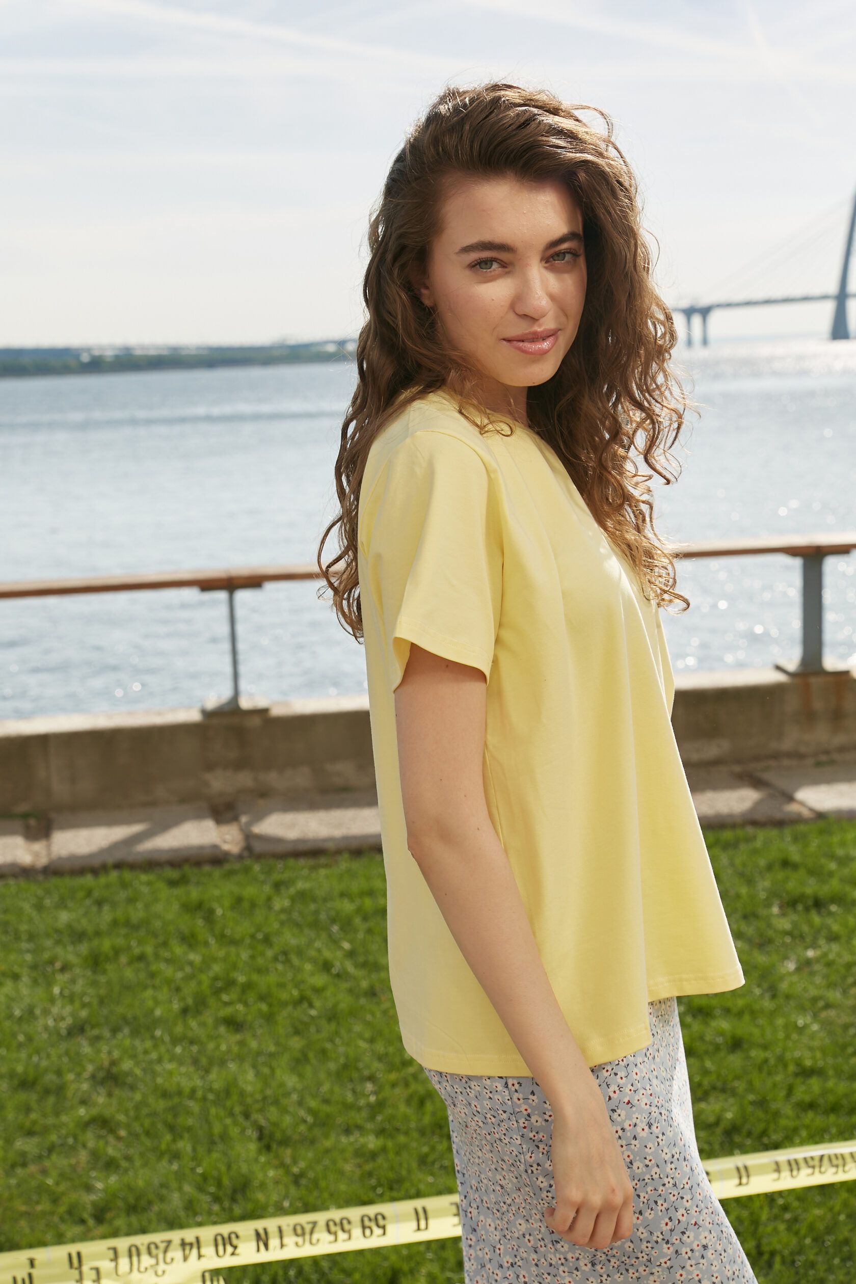 Футболка базовая желтый S