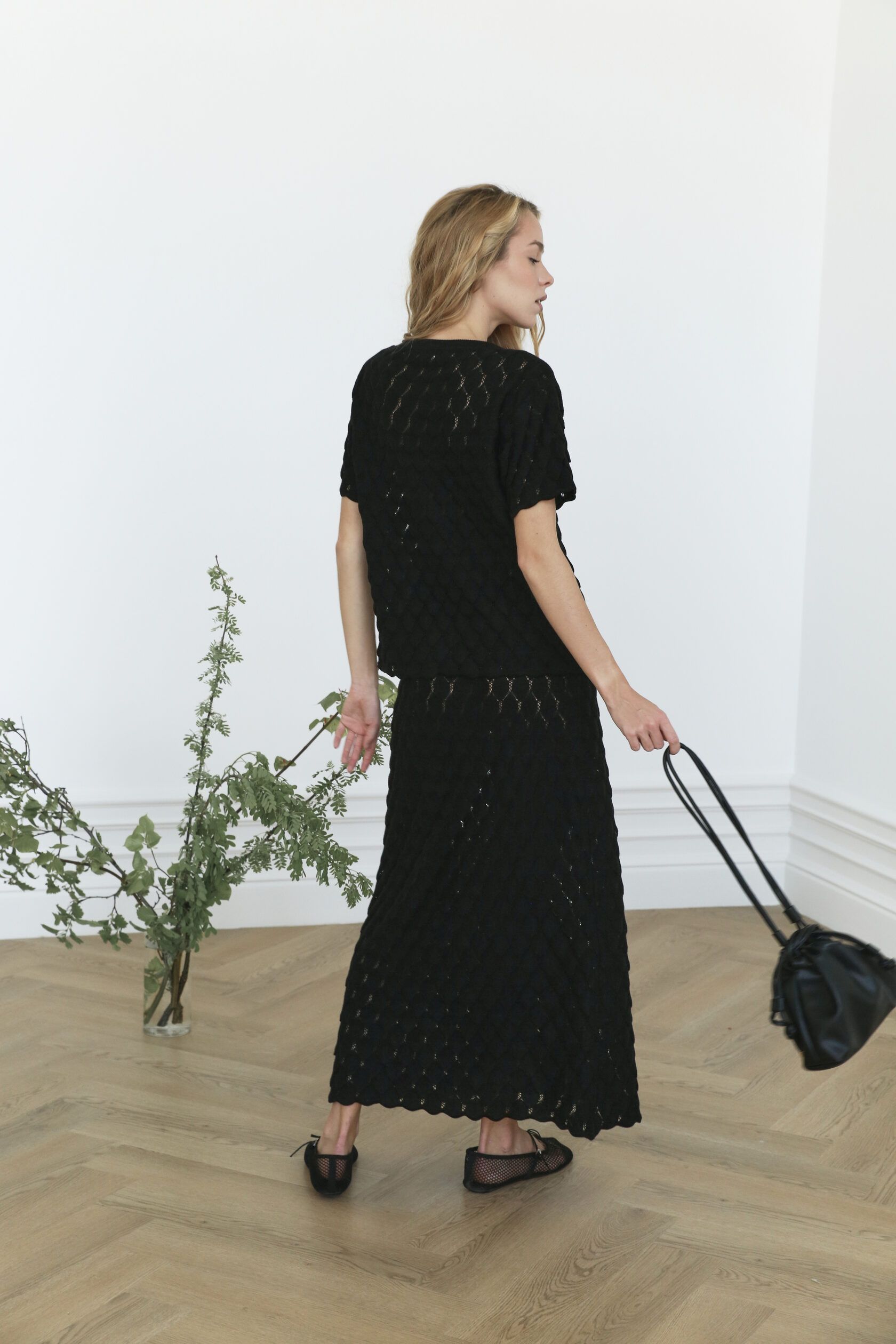 Юбка трикотажная ажур Листочки черный S-M